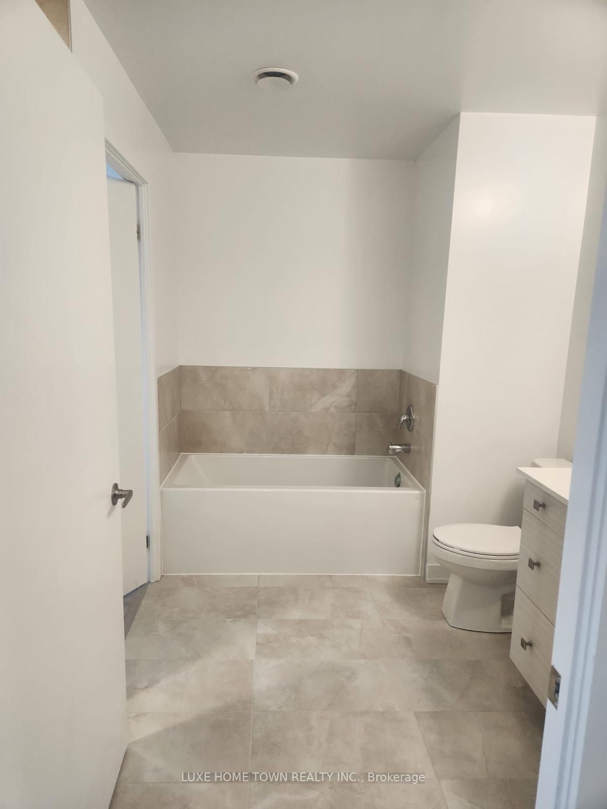 1035 Southdown Road 910 Property Photo 11