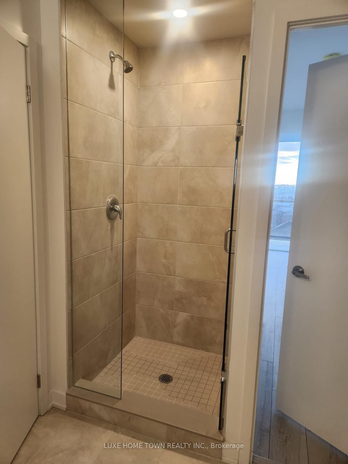 1035 Southdown Road 910 Property Photo 12