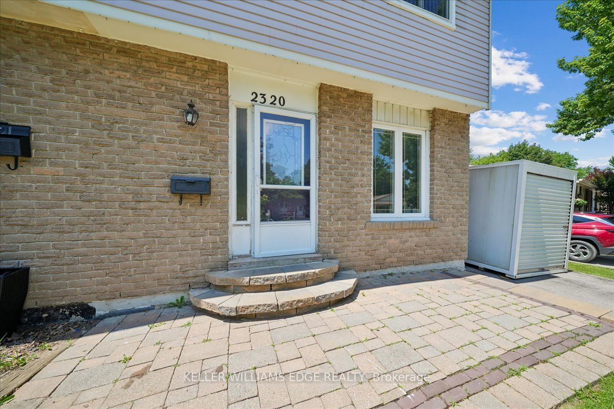 2320 Middlesmoor Crescent Property Photo 6