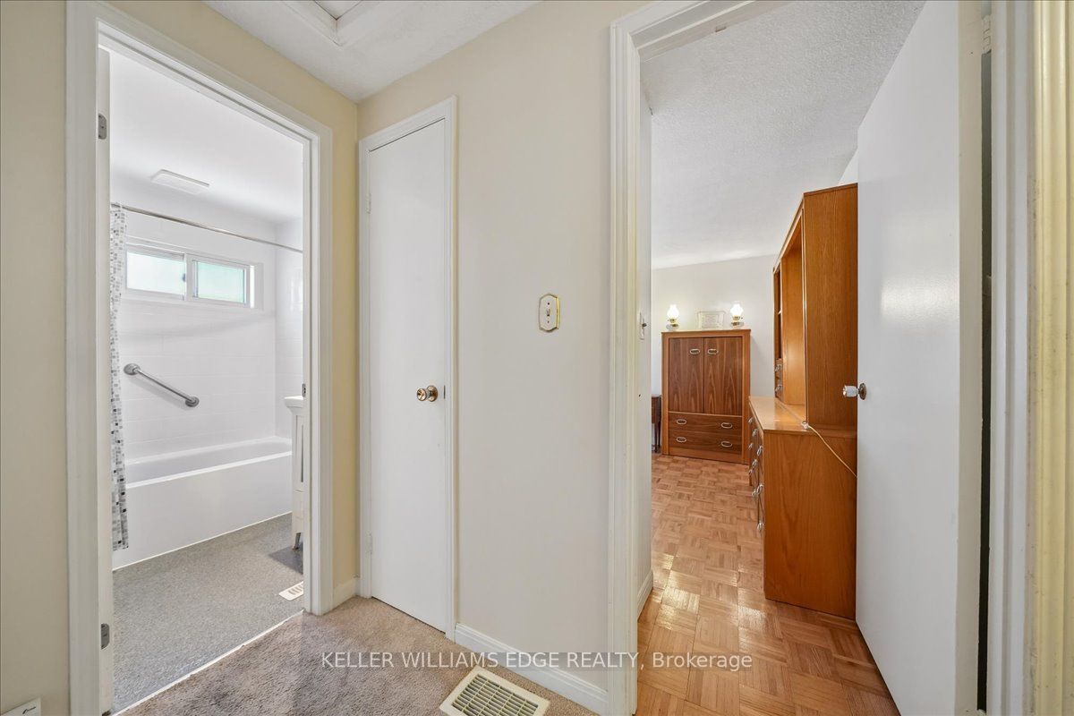 2320 Middlesmoor Crescent Property Photo 41