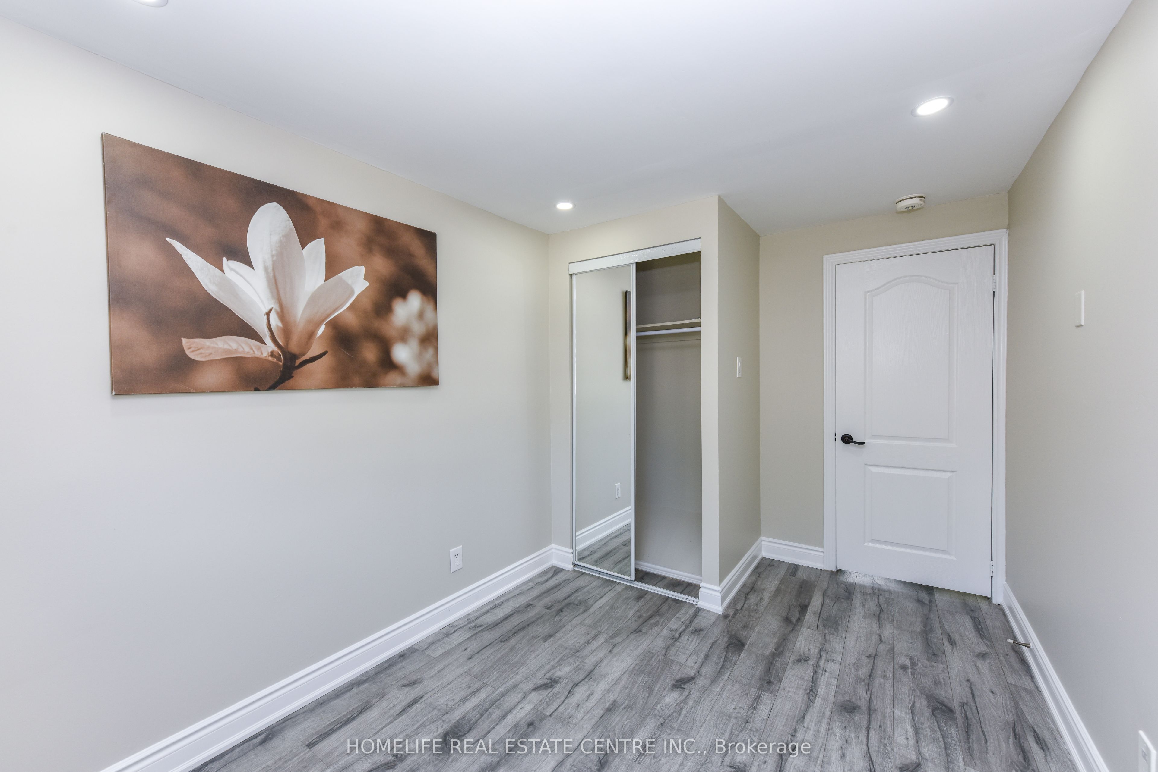 2 Hilda Court Property Photo 25