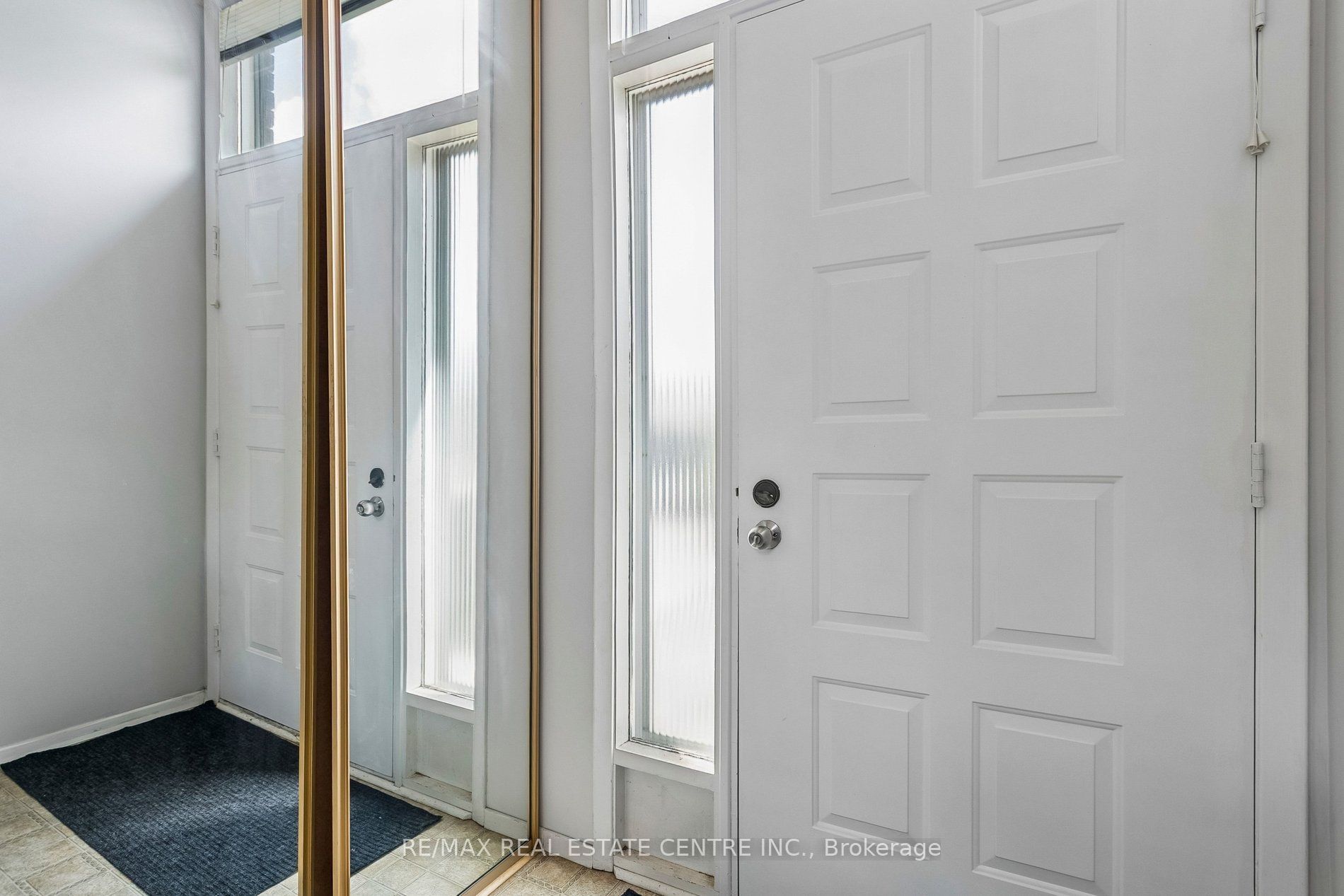 5 Hockley Path Property Photo 6