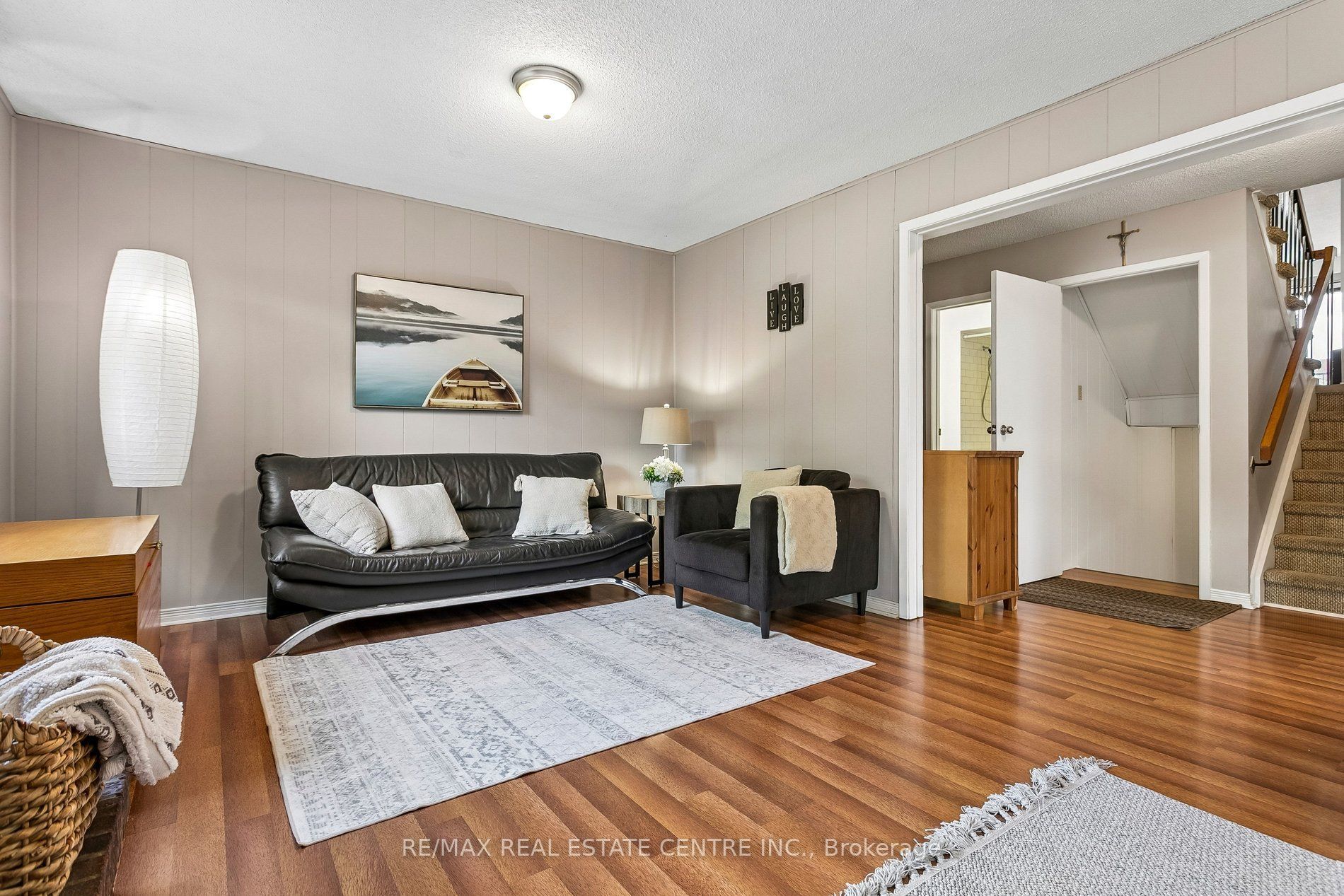 5 Hockley Path Property Photo 36