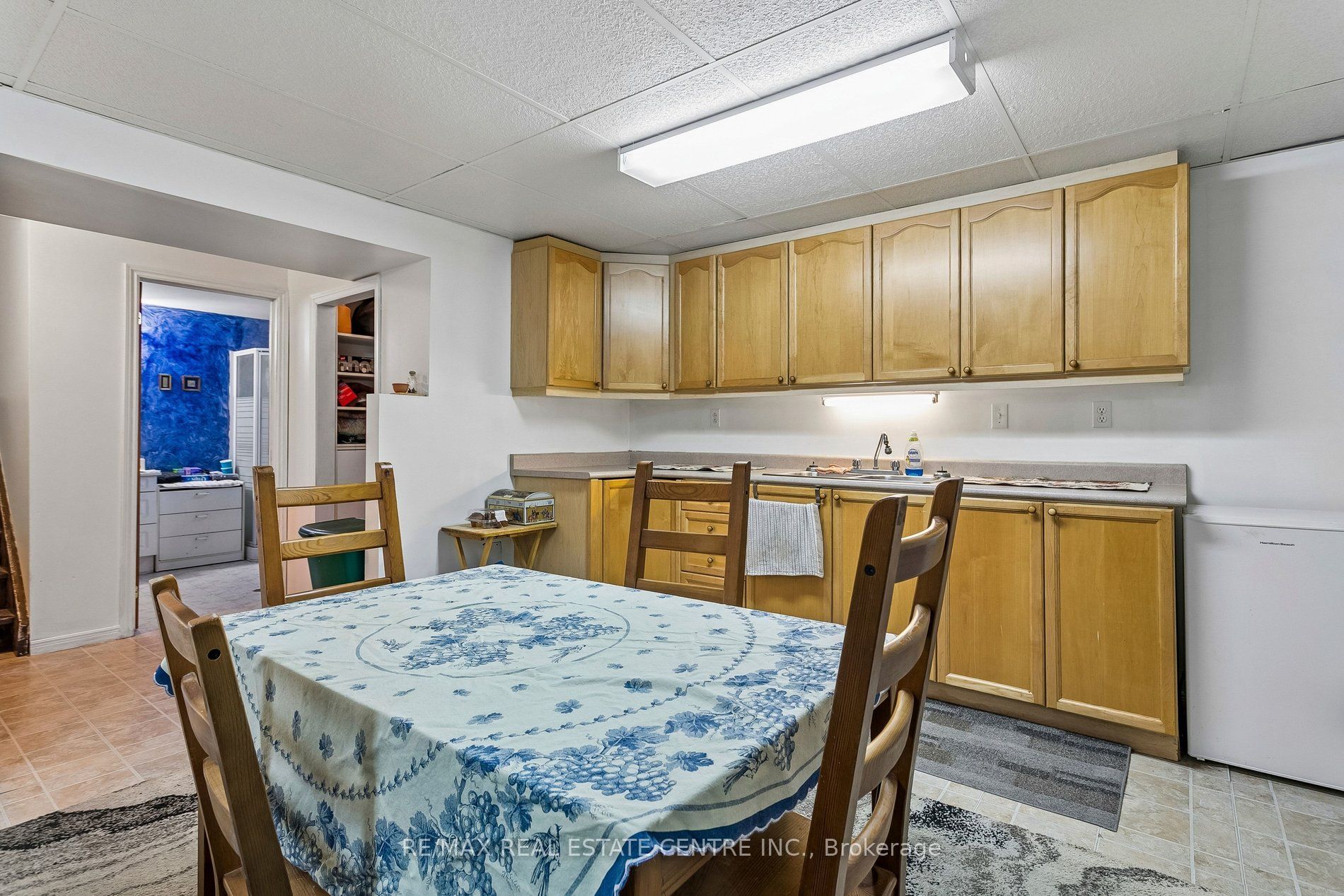 5 Hockley Path Property Photo 44