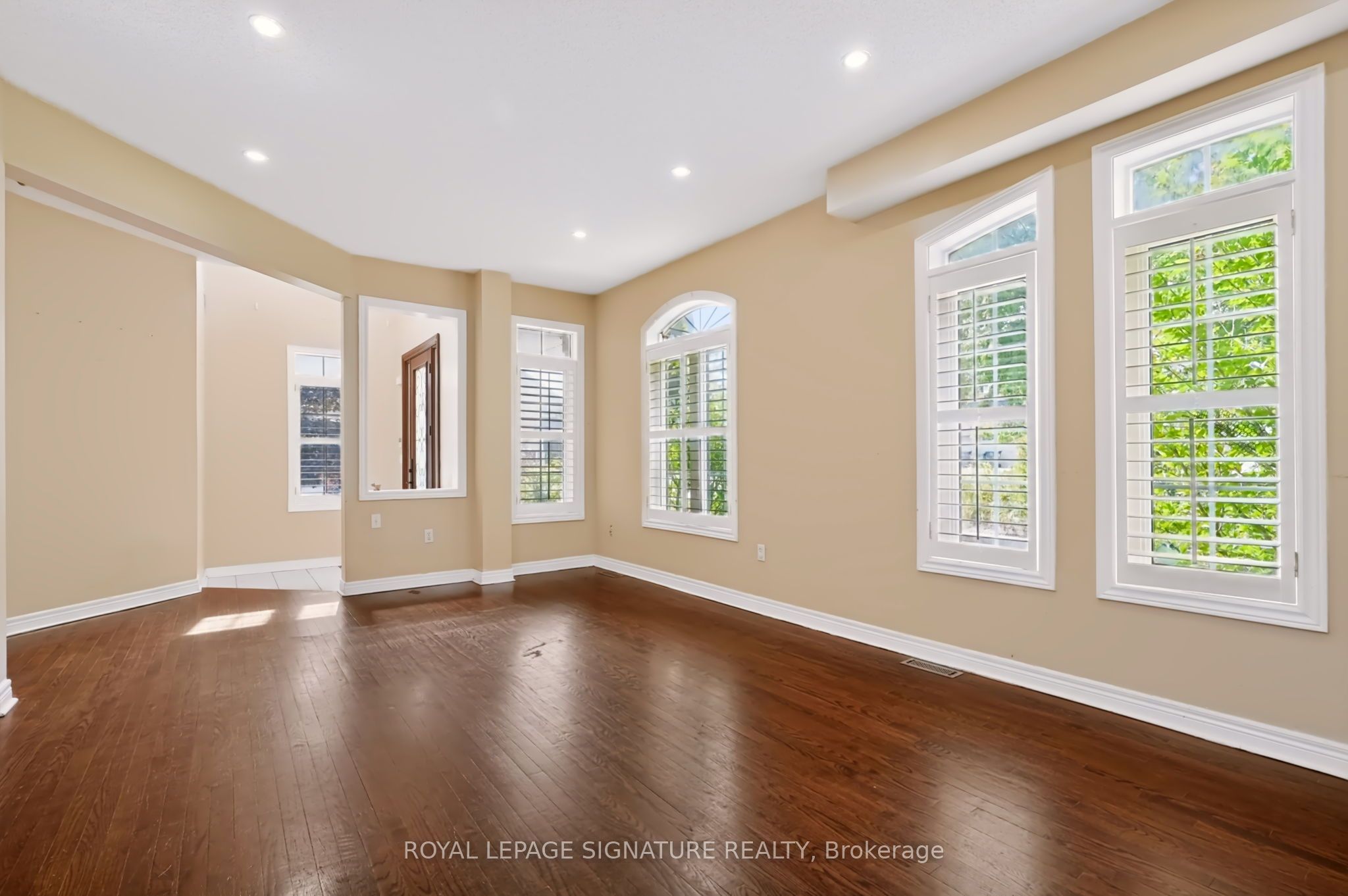 267 Laurentian Avenue Property Photo 9