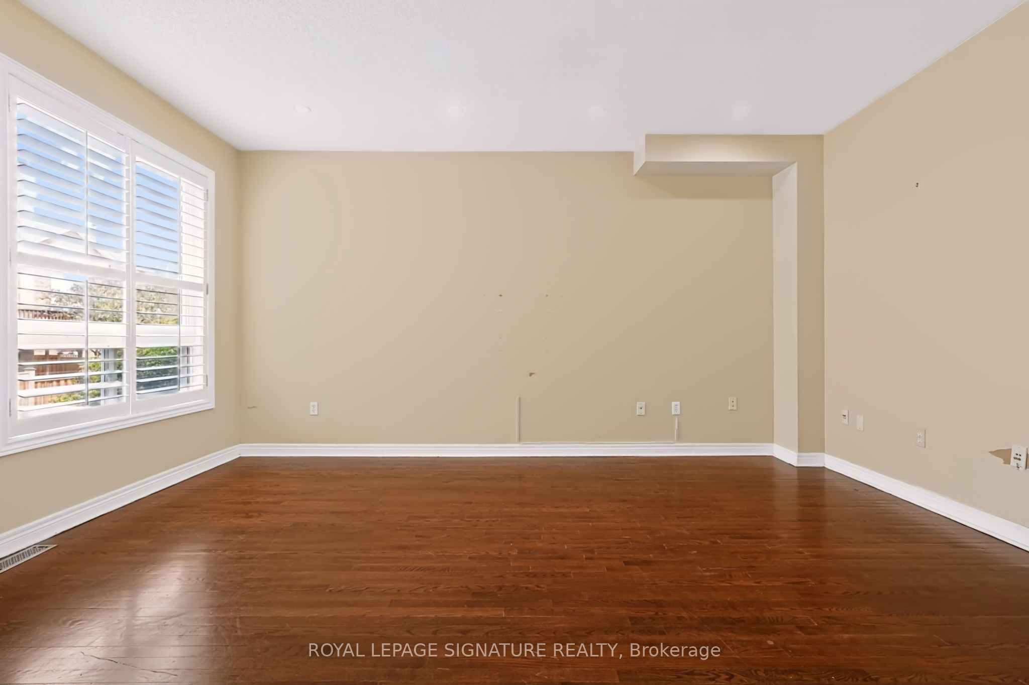 267 Laurentian Avenue Property Photo 16