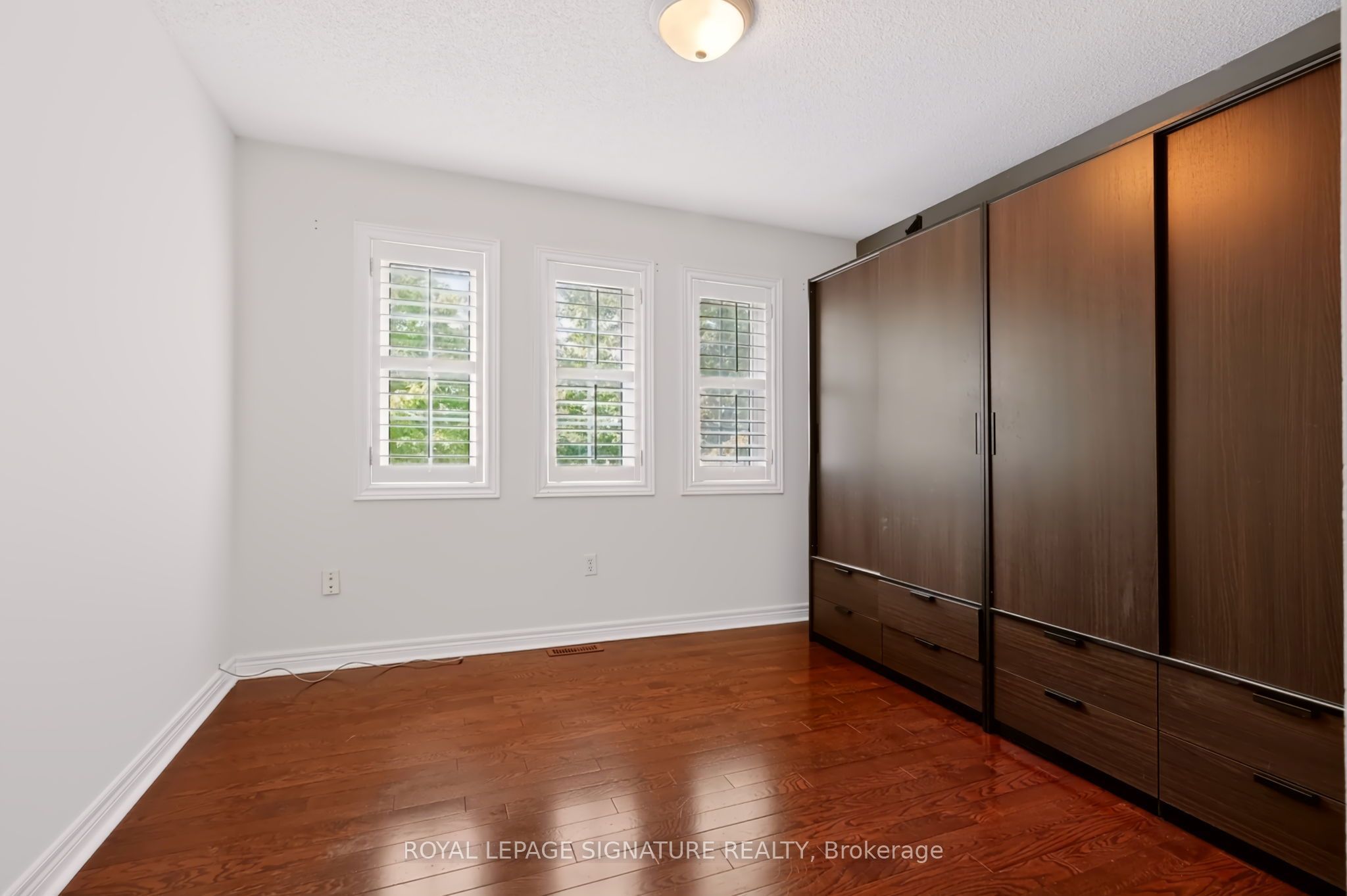 267 Laurentian Avenue Property Photo 25