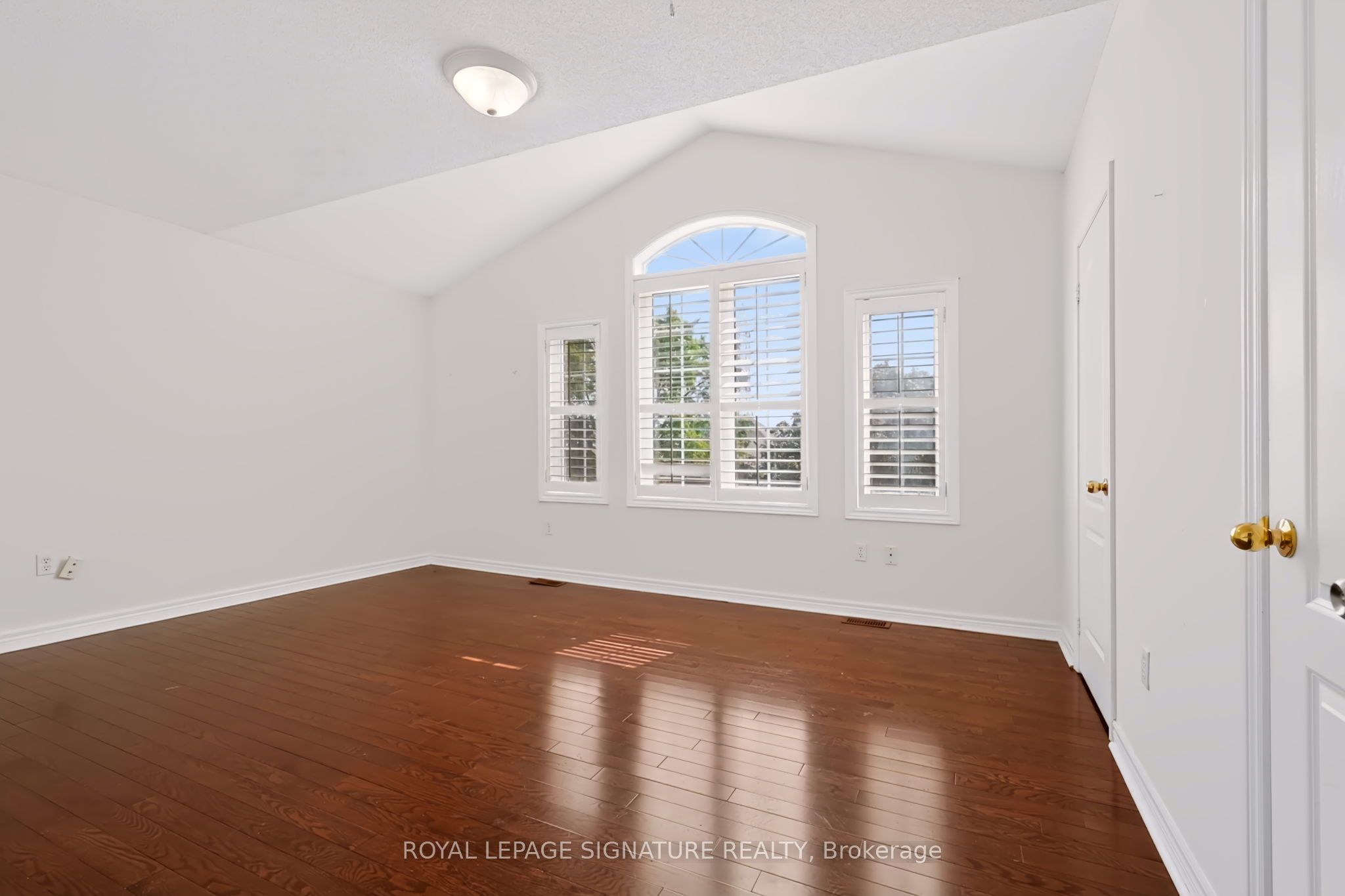 267 Laurentian Avenue Property Photo 29
