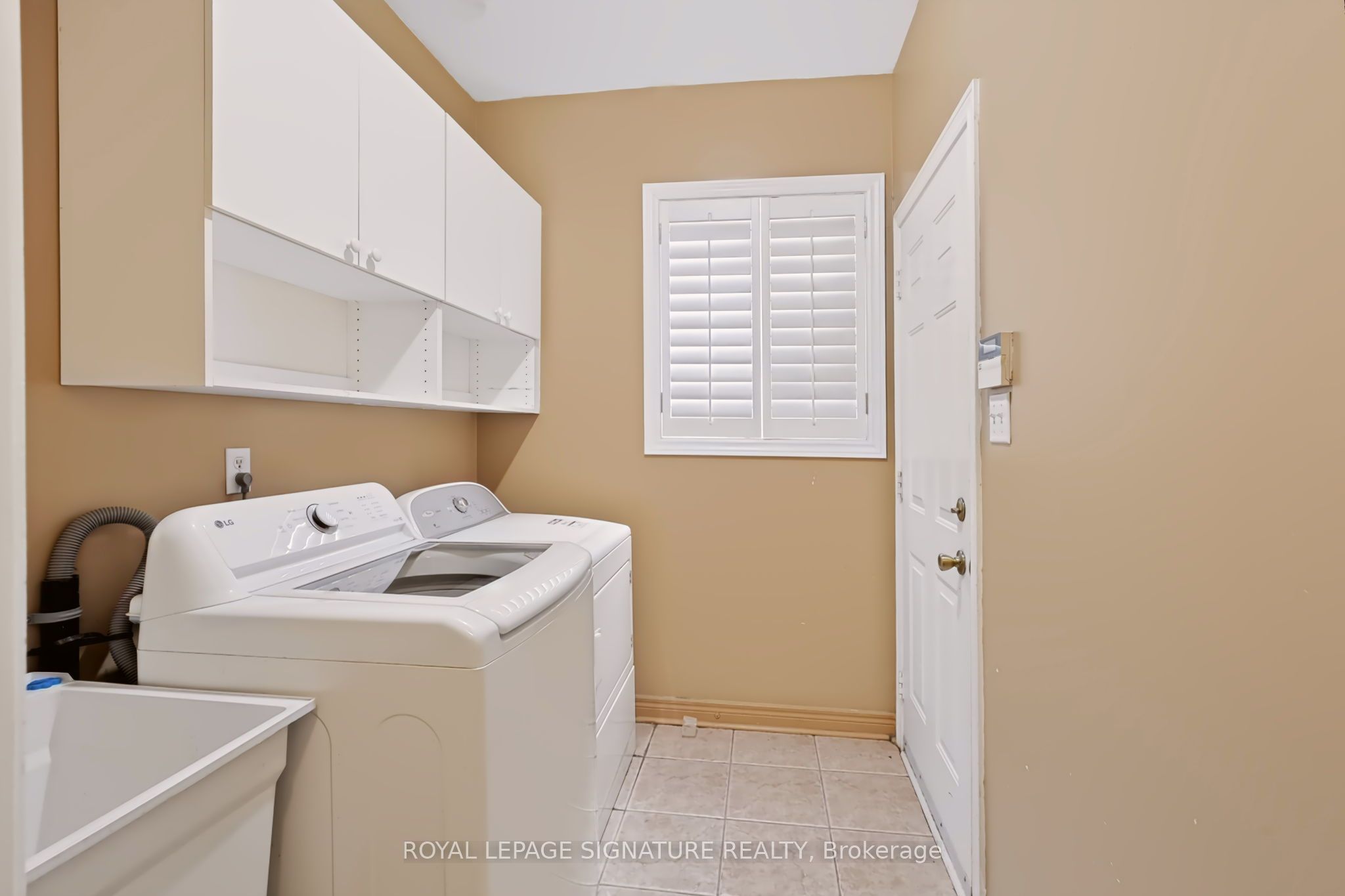 267 Laurentian Avenue Property Photo 33