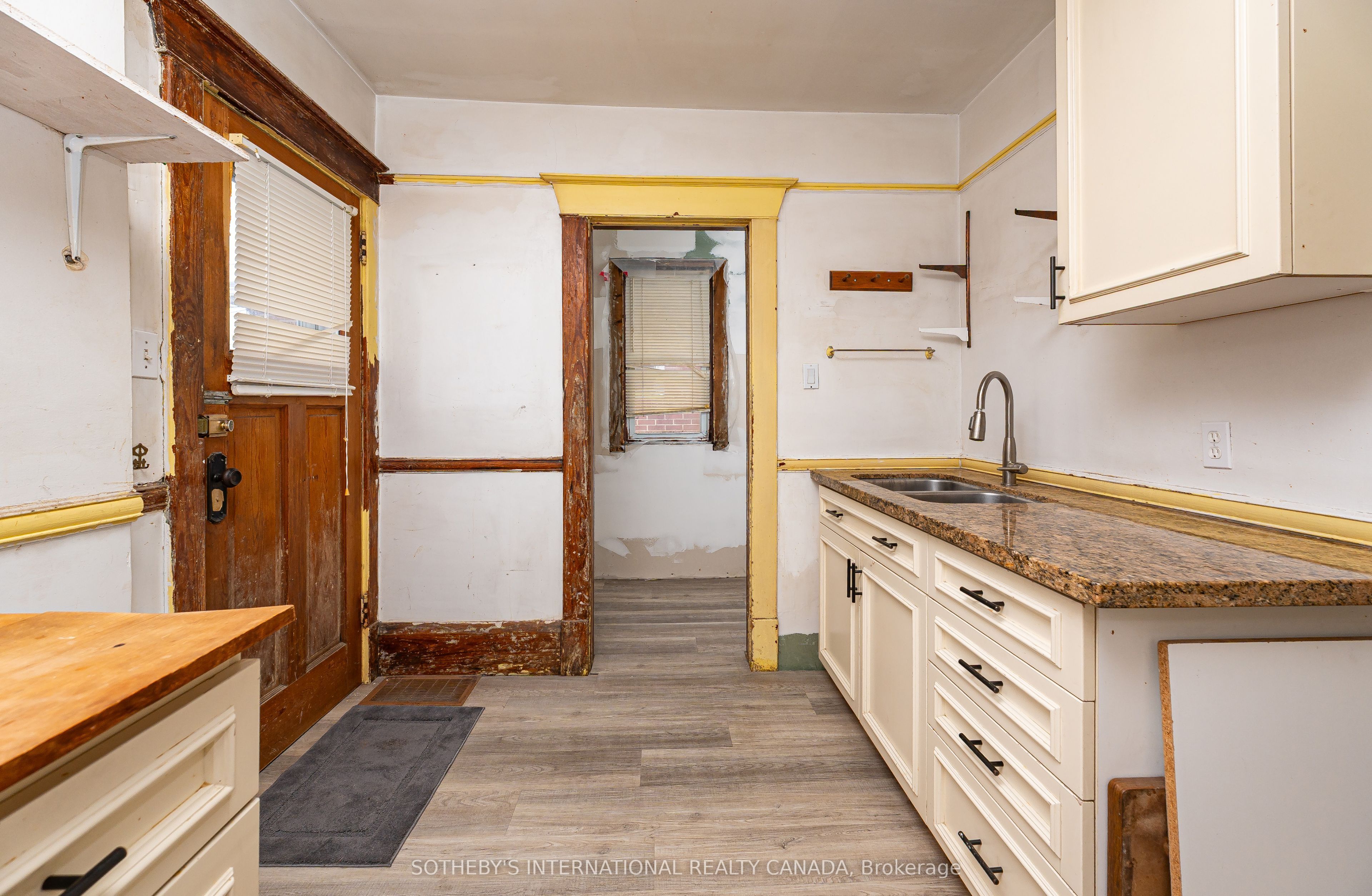 4 Marshall Boulevard Property Photo 6