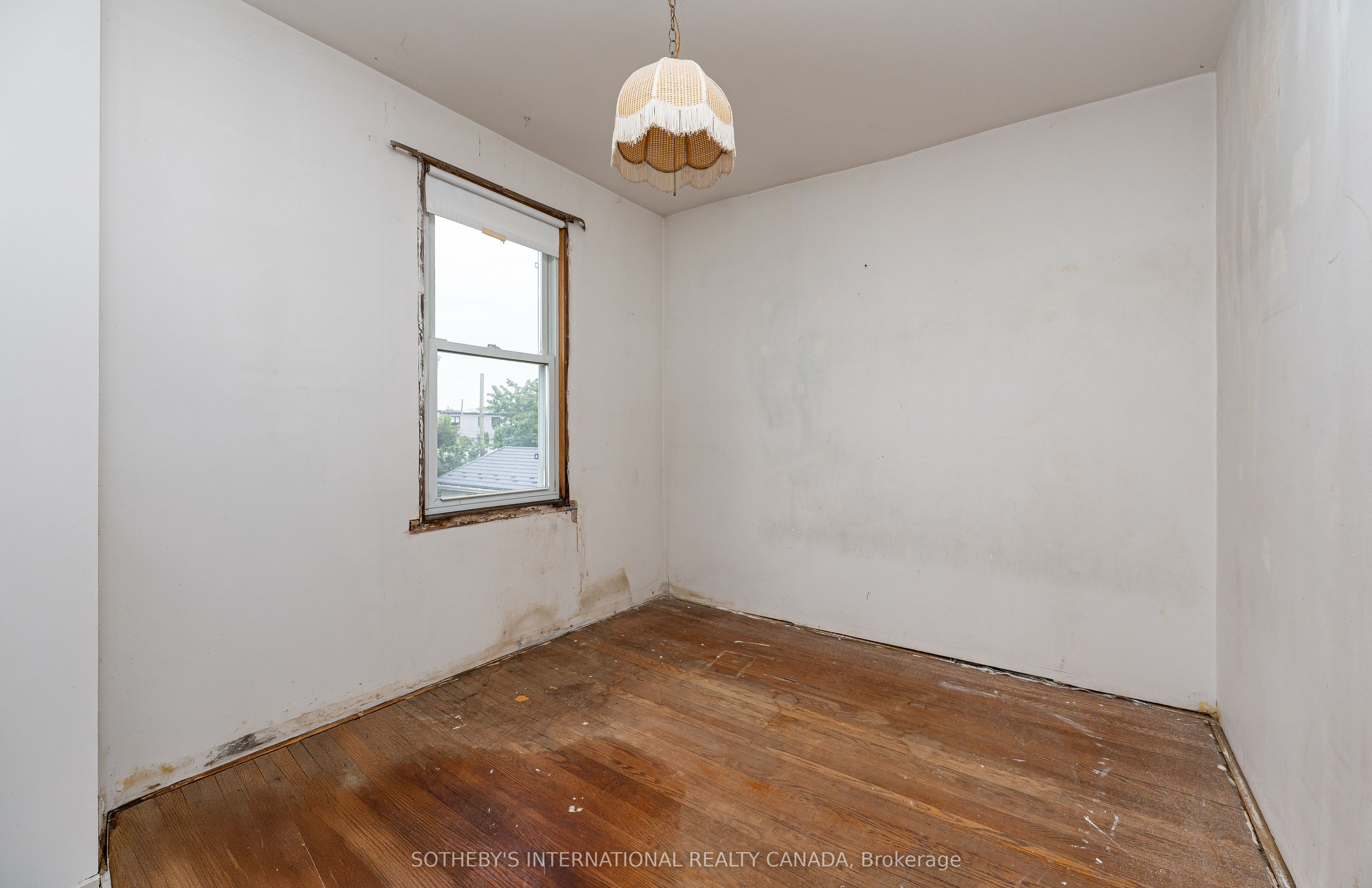 4 Marshall Boulevard Property Photo 8