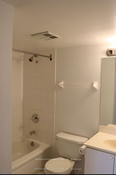 135 Hillcrest Avenue 1010 Property Photo 4