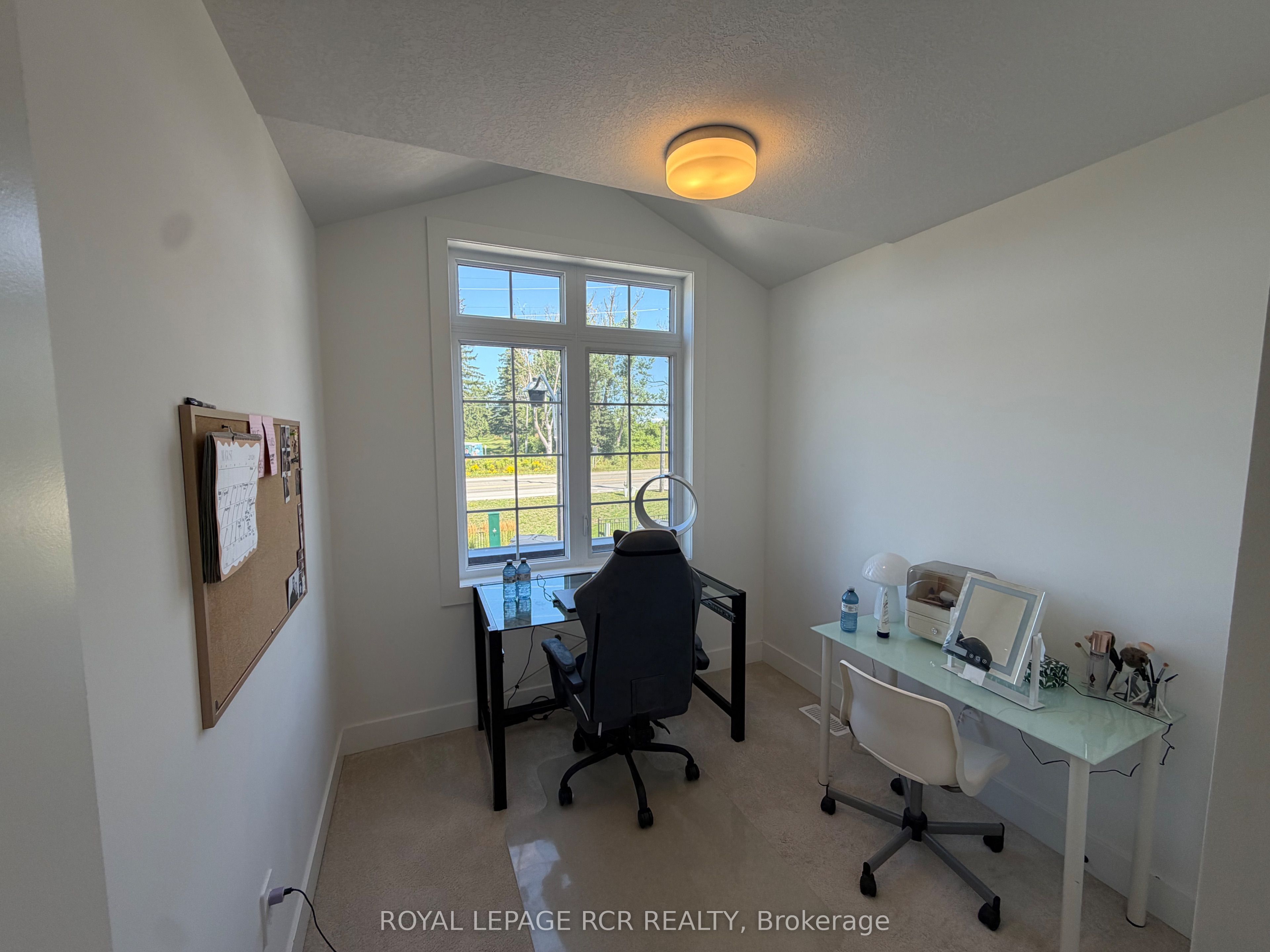 690 Broadway 24 Property Photo 17