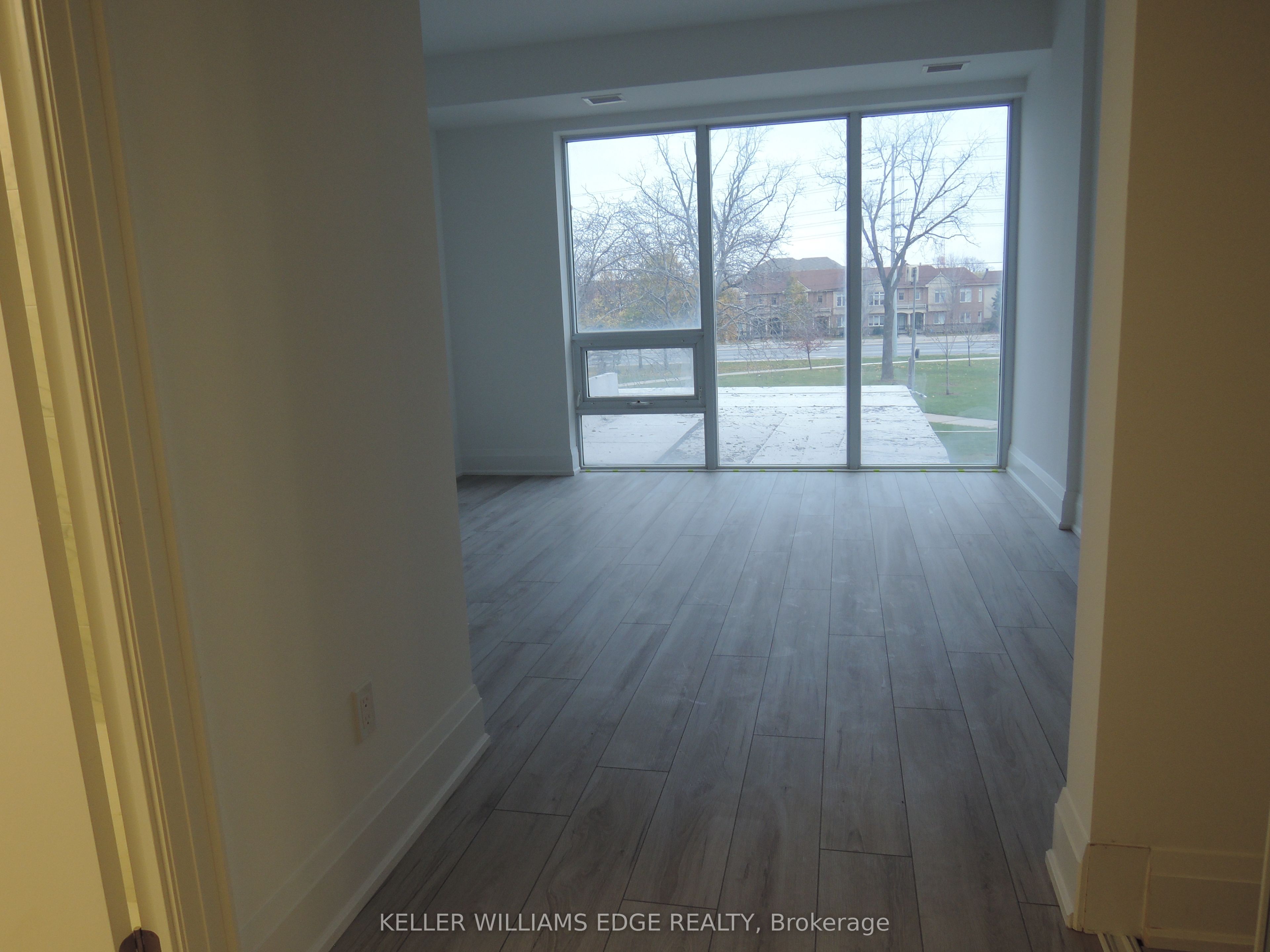 1035 Southdown Road 208 Property Photo 13