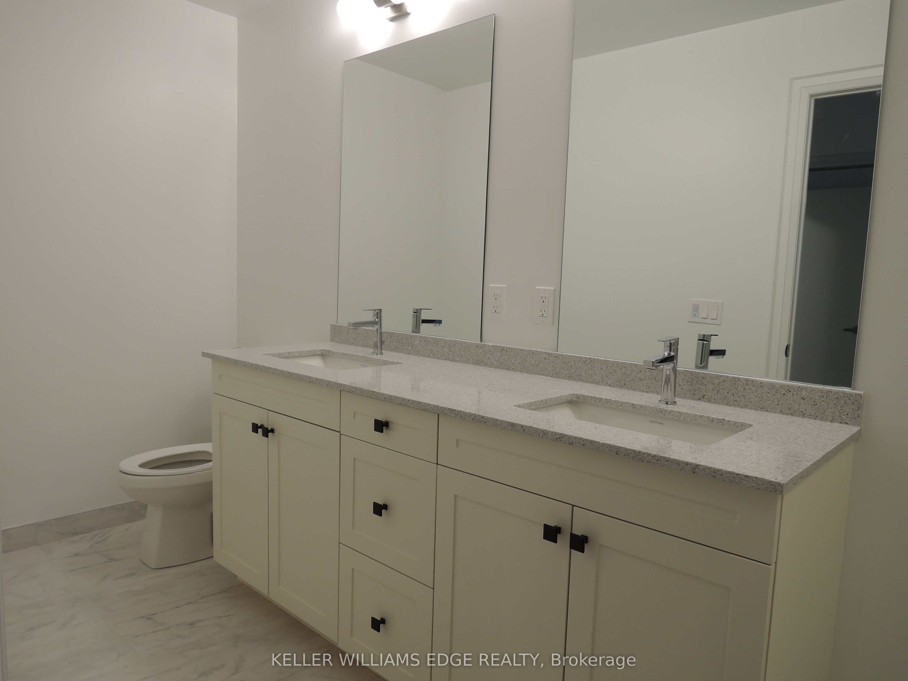 1035 Southdown Road 208 Property Photo 15