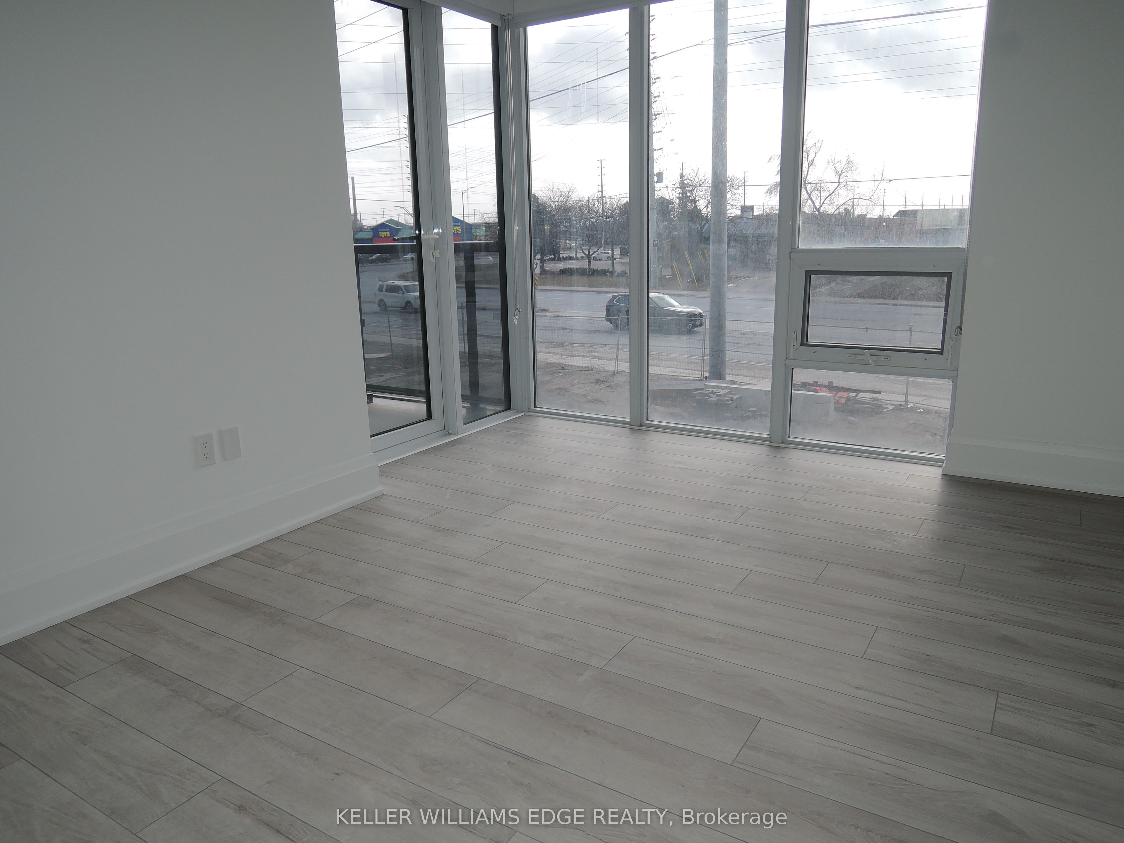 1035 Southdown Road 208 Property Photo 18