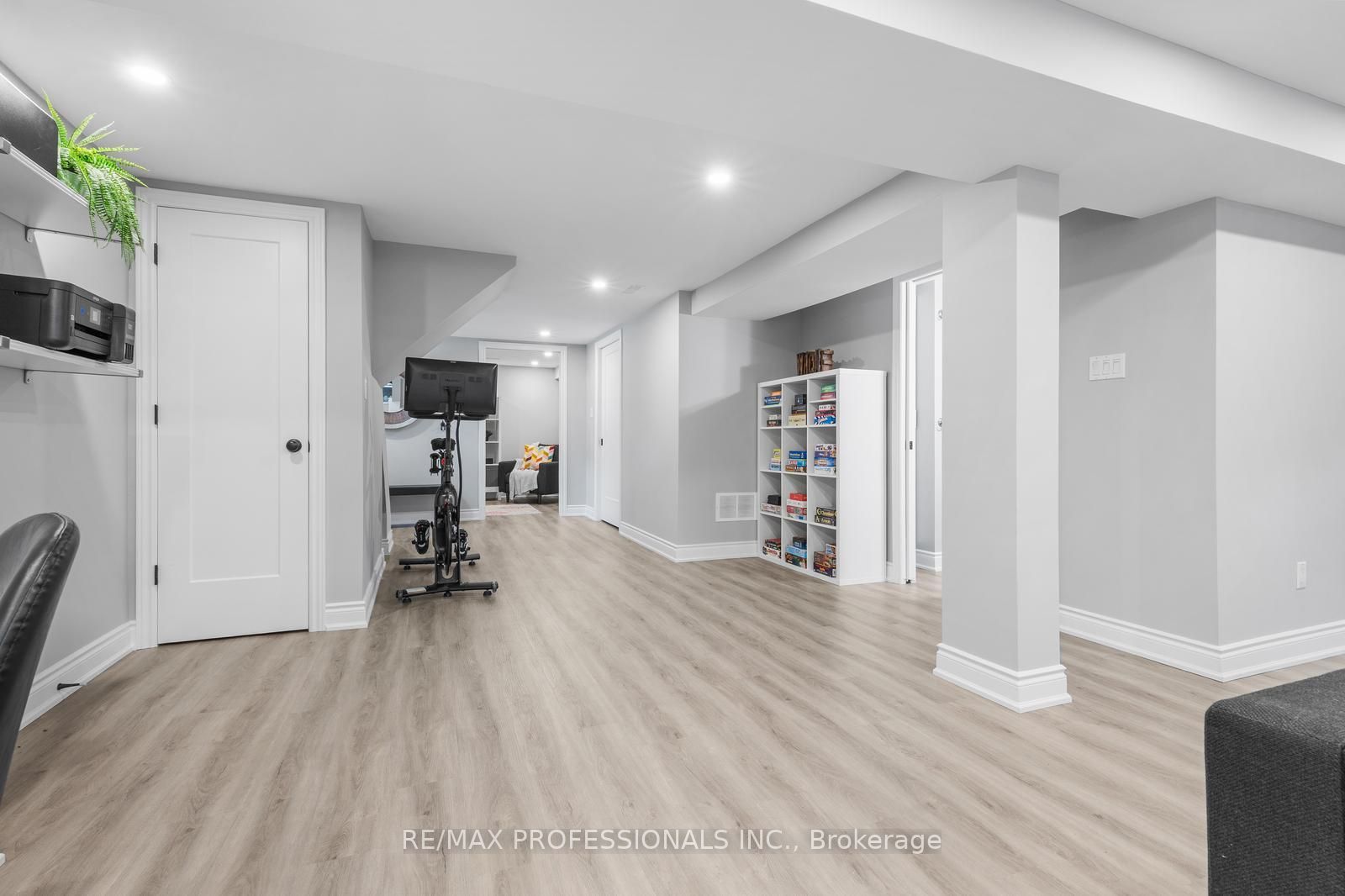 20 Hollister Road Property Photo 29