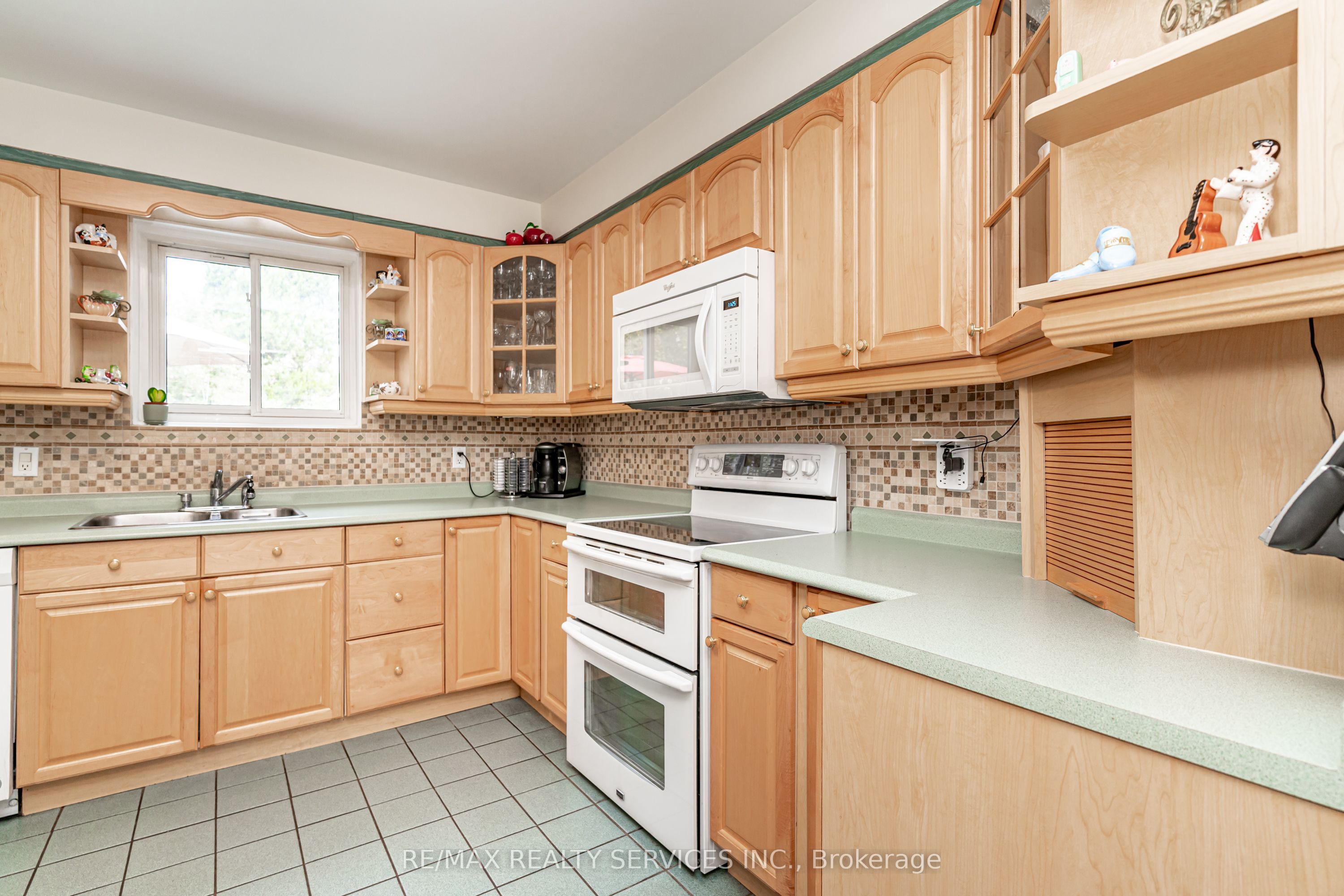 4 Markham Street Property Photo 12