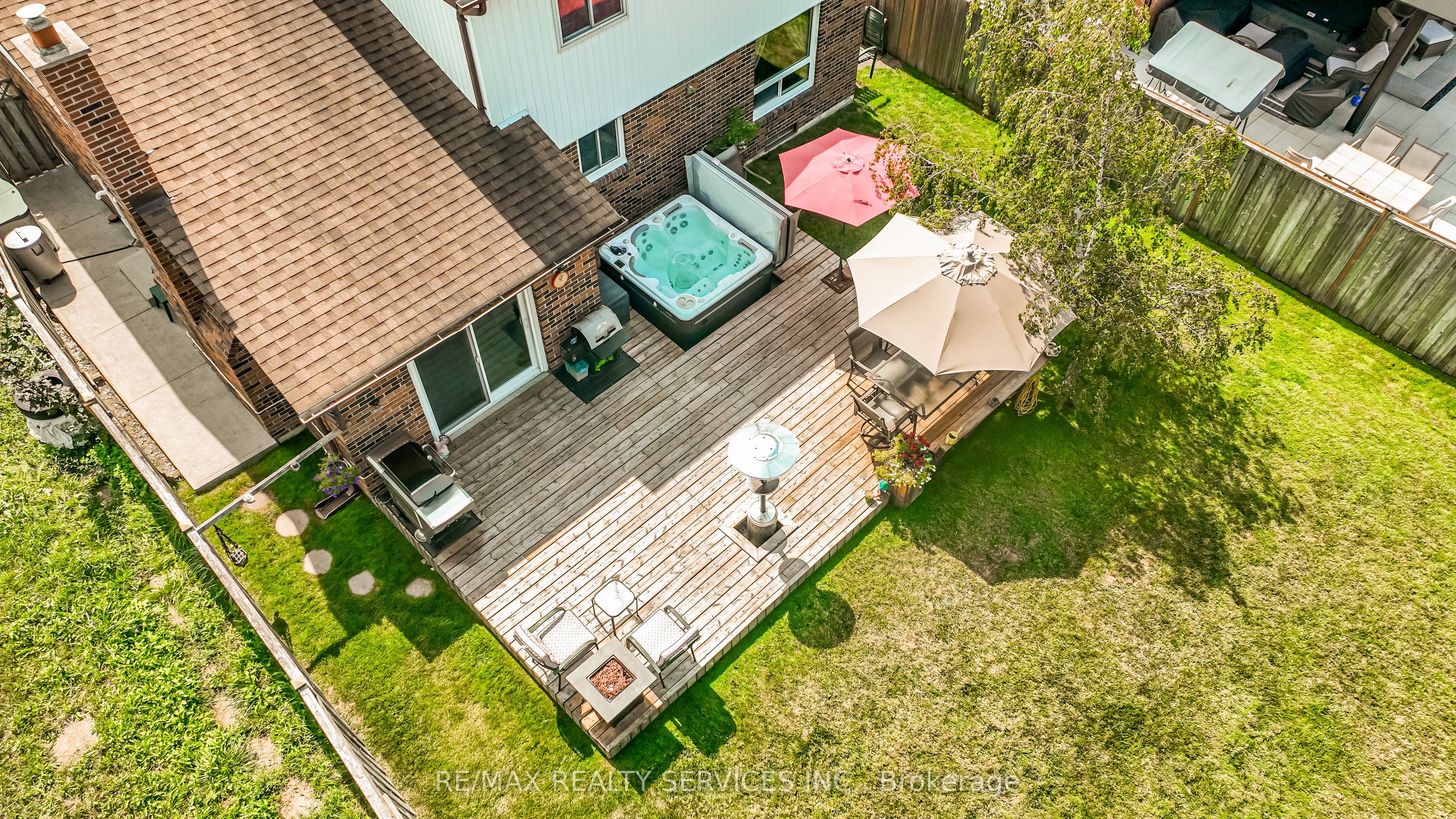 4 Markham Street Property Photo 45