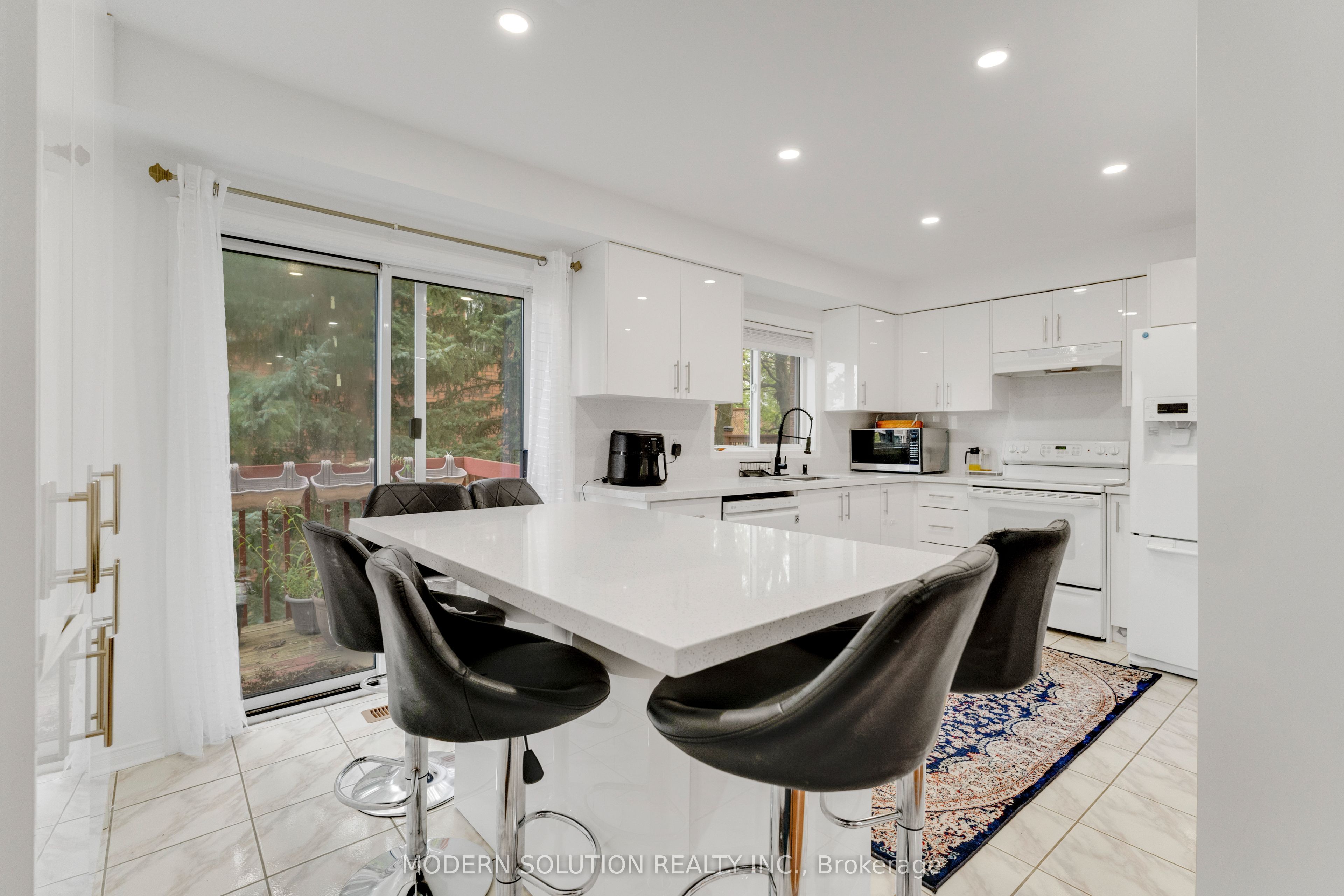 1480 Britannia Road W 133 Property Photo 16