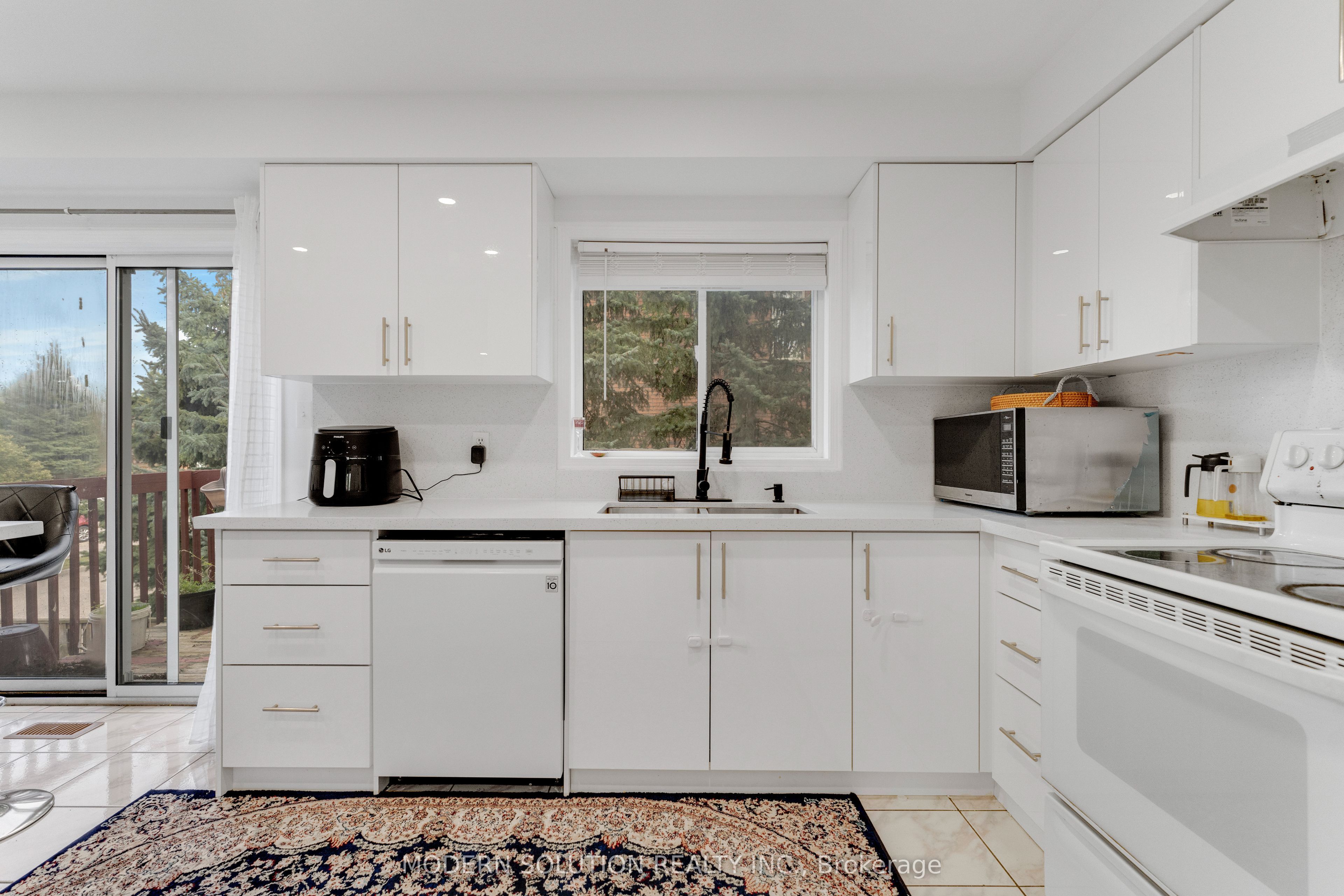 1480 Britannia Road W 133 Property Photo 18