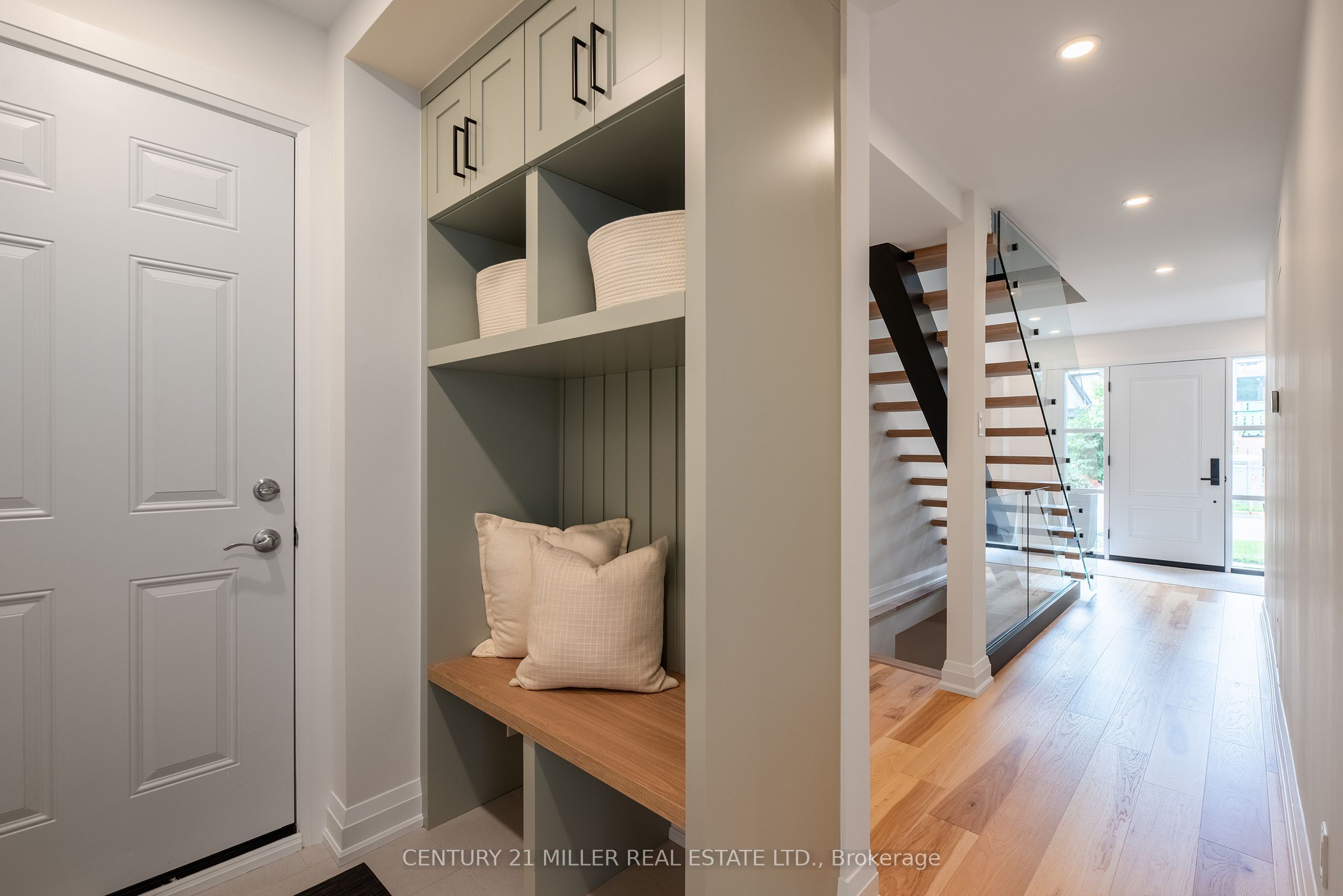 579 Fourth Line Property Photo 19