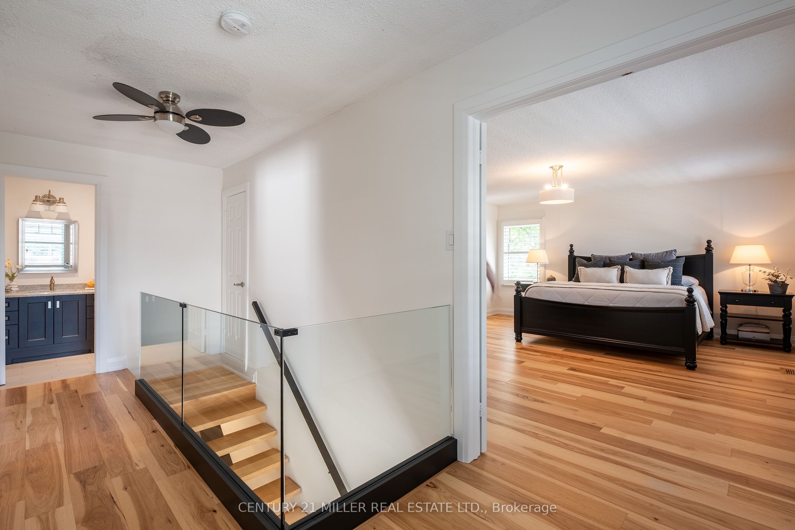 579 Fourth Line Property Photo 22