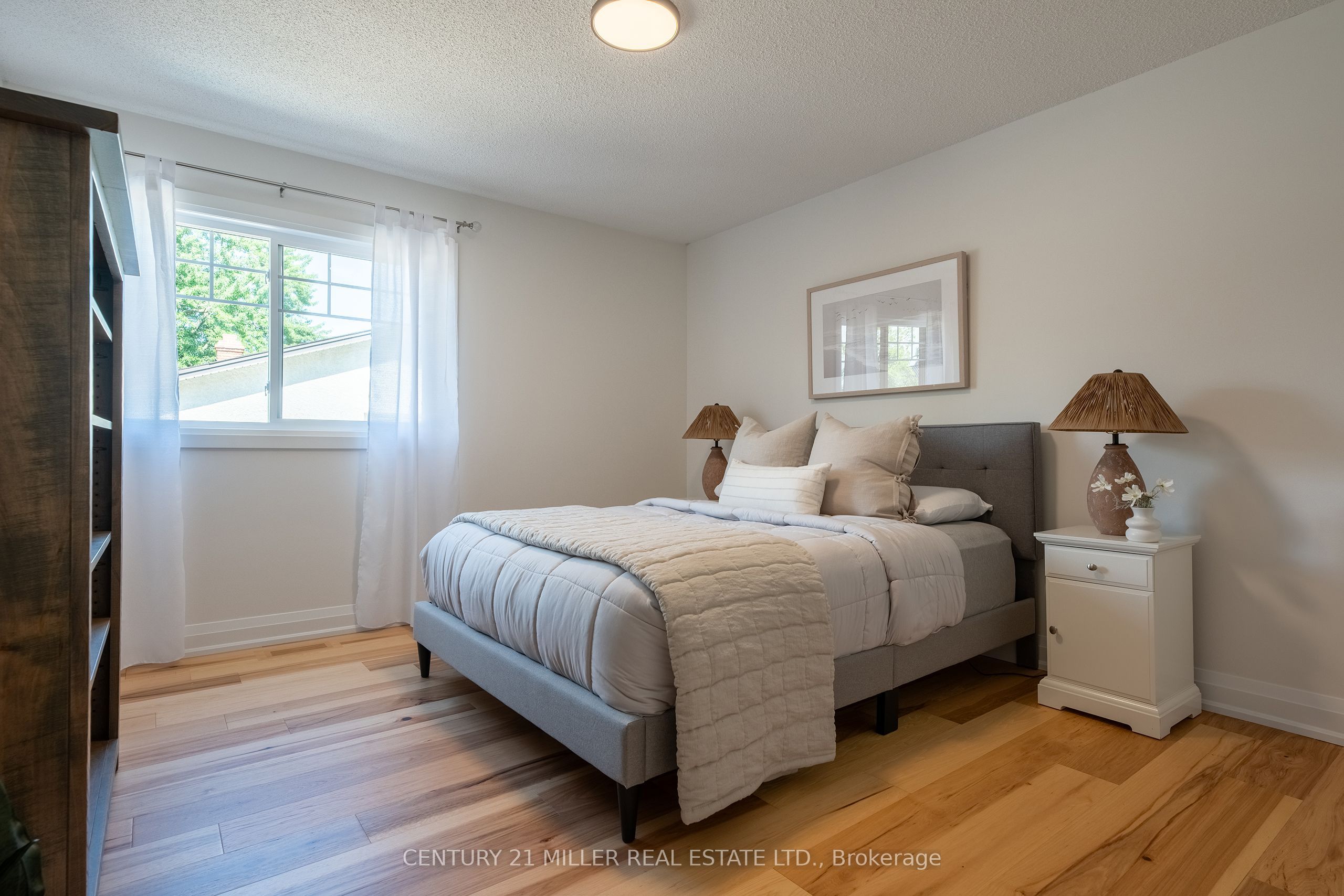 579 Fourth Line Property Photo 27