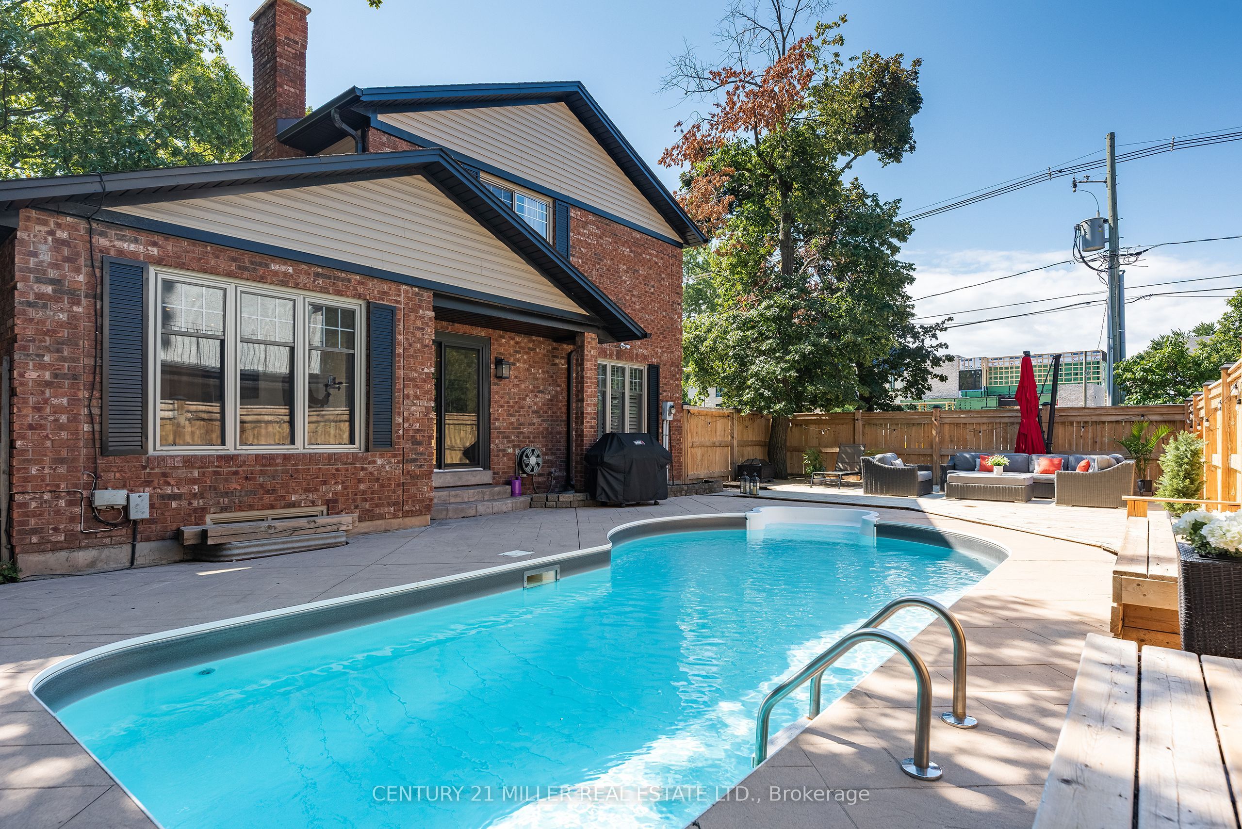 579 Fourth Line Property Photo 39