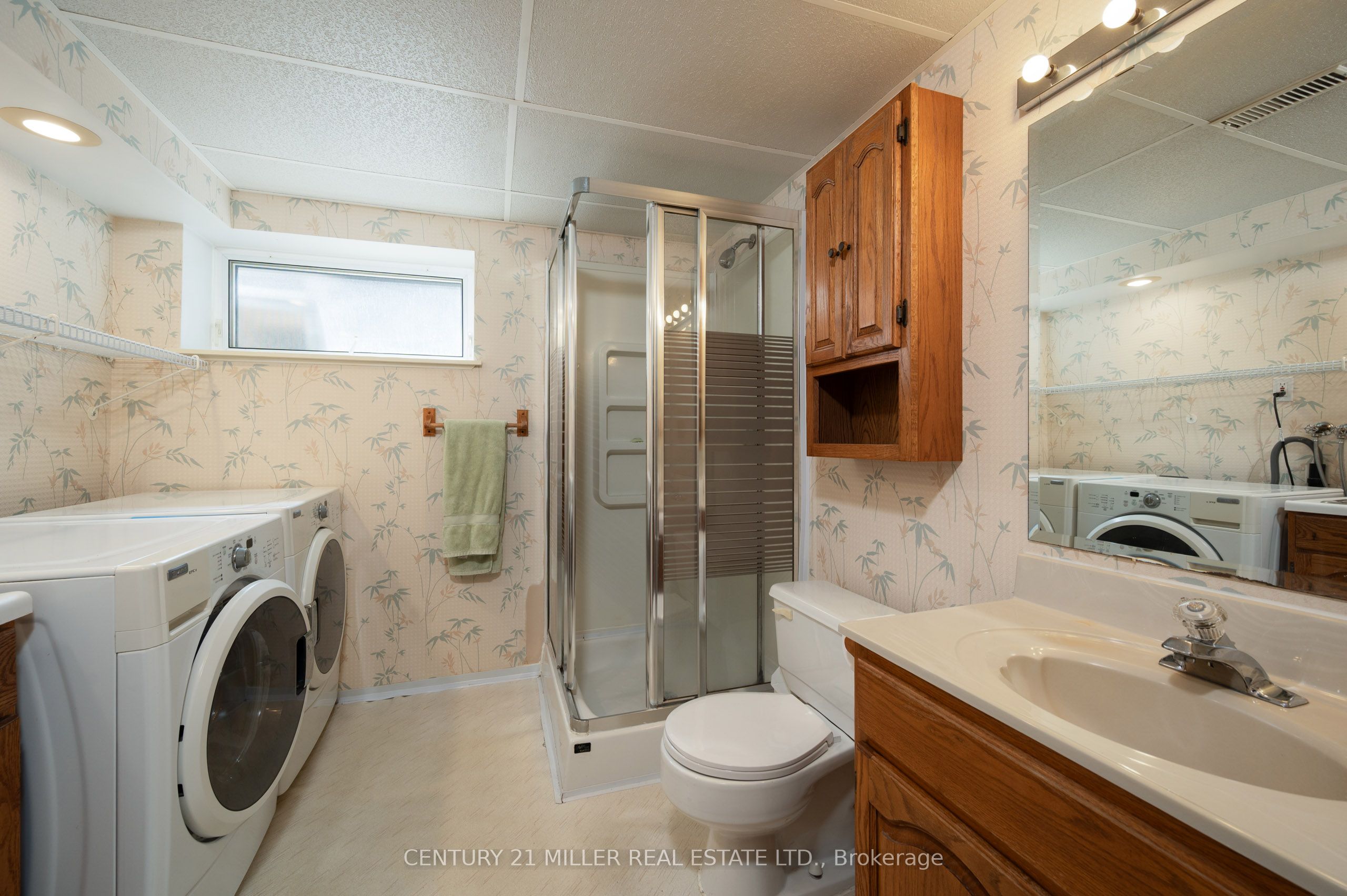 1304 Avon Crescent Property Photo 19