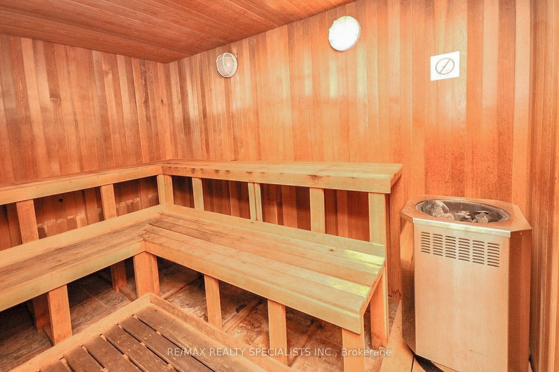 339 Rathburn Road W Ph07 Property Photo 46