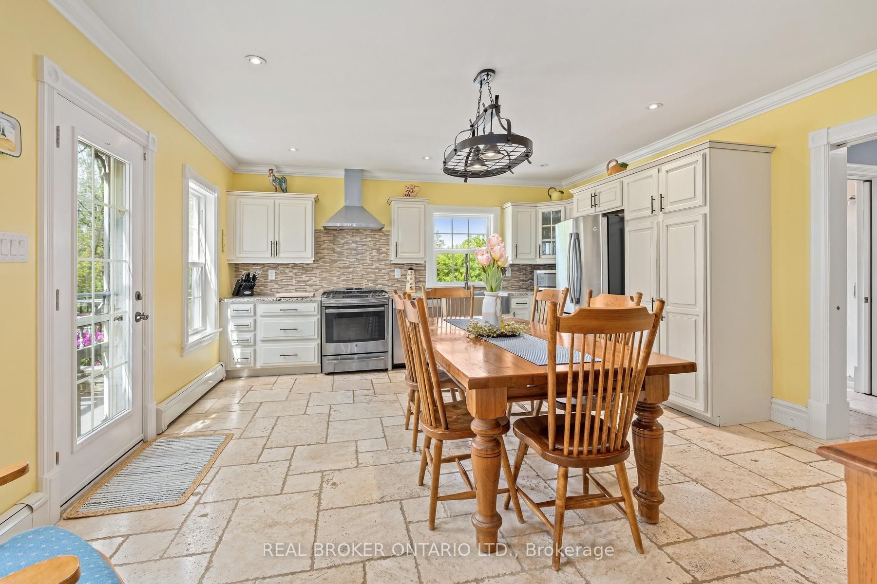 25 Stewarttown Road Property Photo 18
