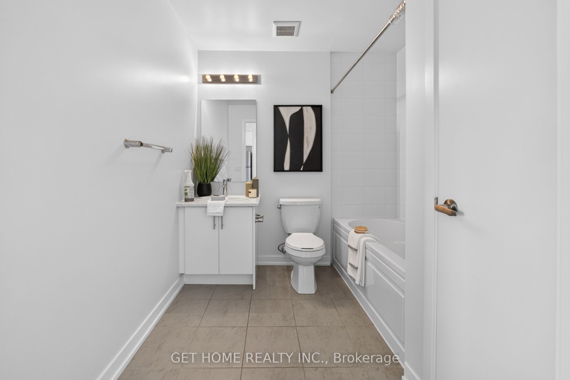 3401 Ridgeway Drive 321 Property Photo 18