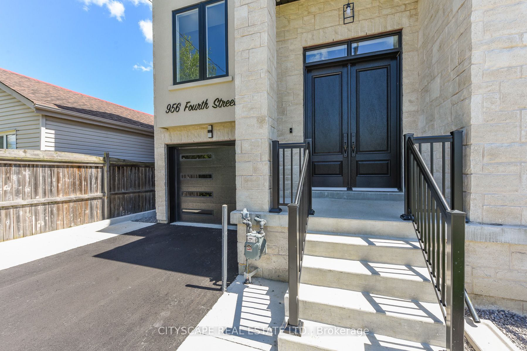 954 Fourth Street Property Photo 2