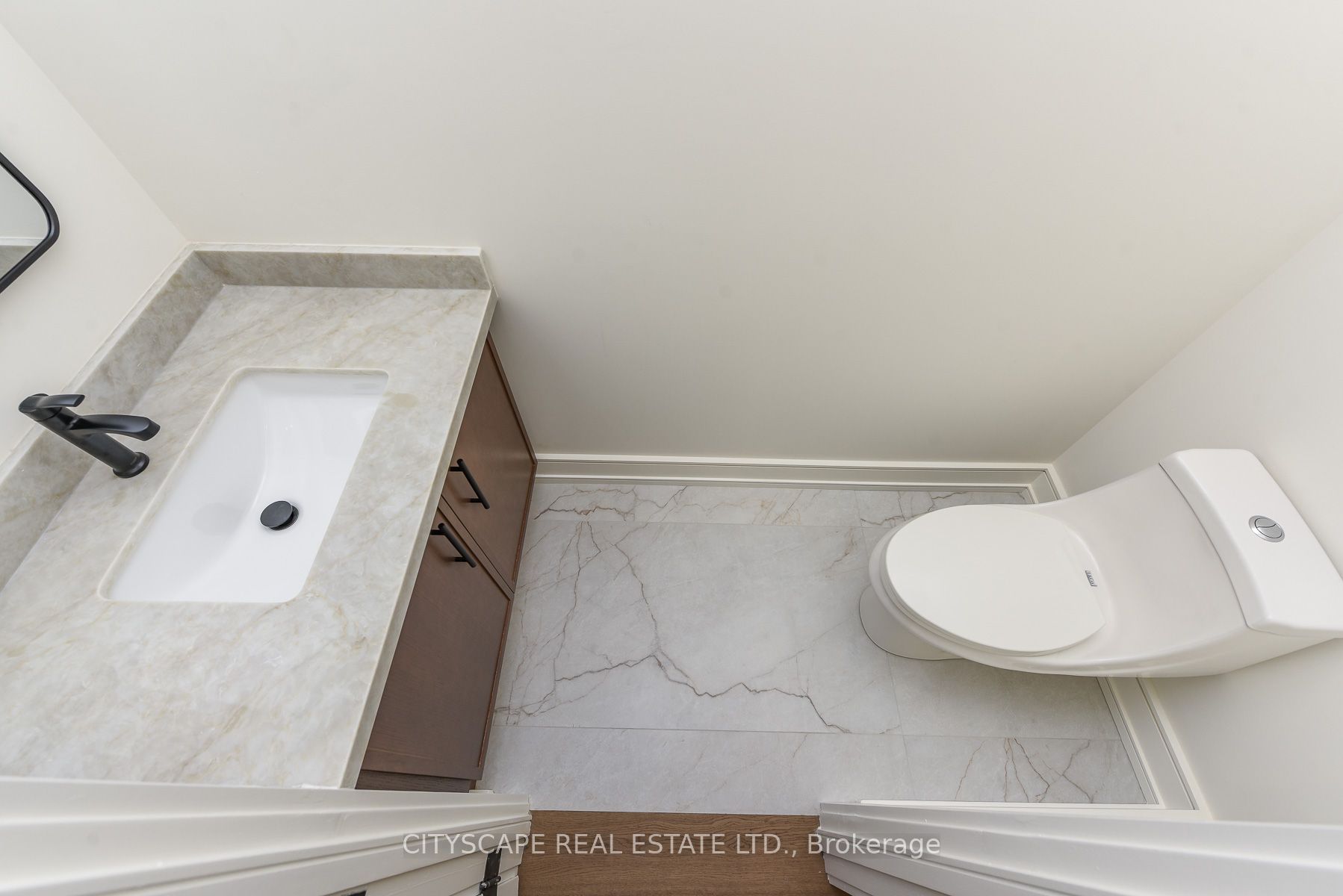 954 Fourth Street Property Photo 11