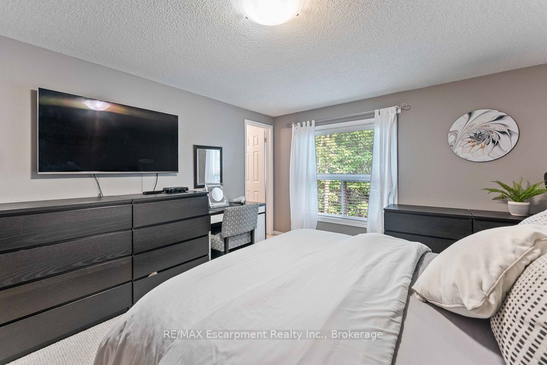 1500 Reeves Gate 1 Property Photo 11