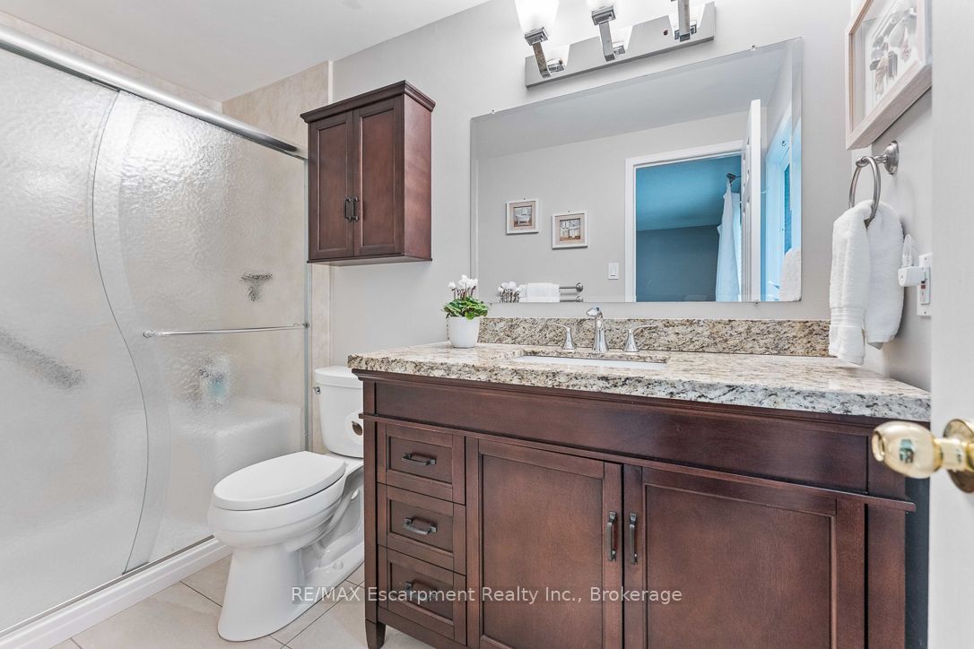 1500 Reeves Gate 1 Property Photo 12