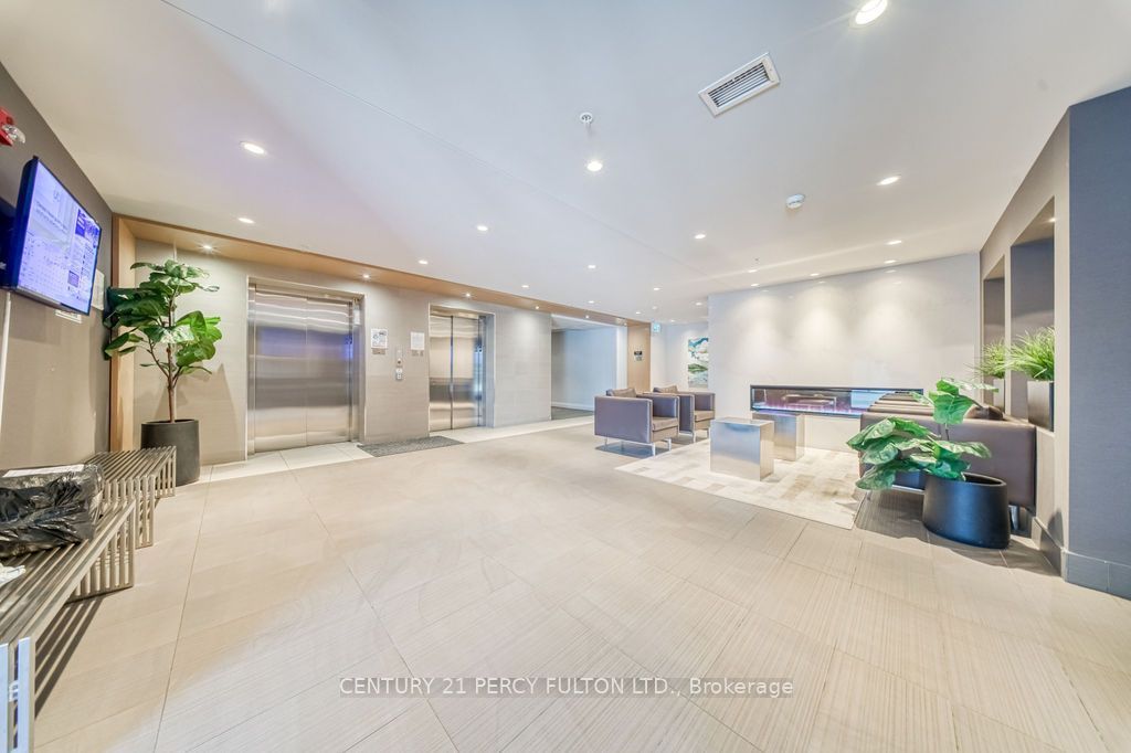 1105 Leger Way 220 Property Photo 4