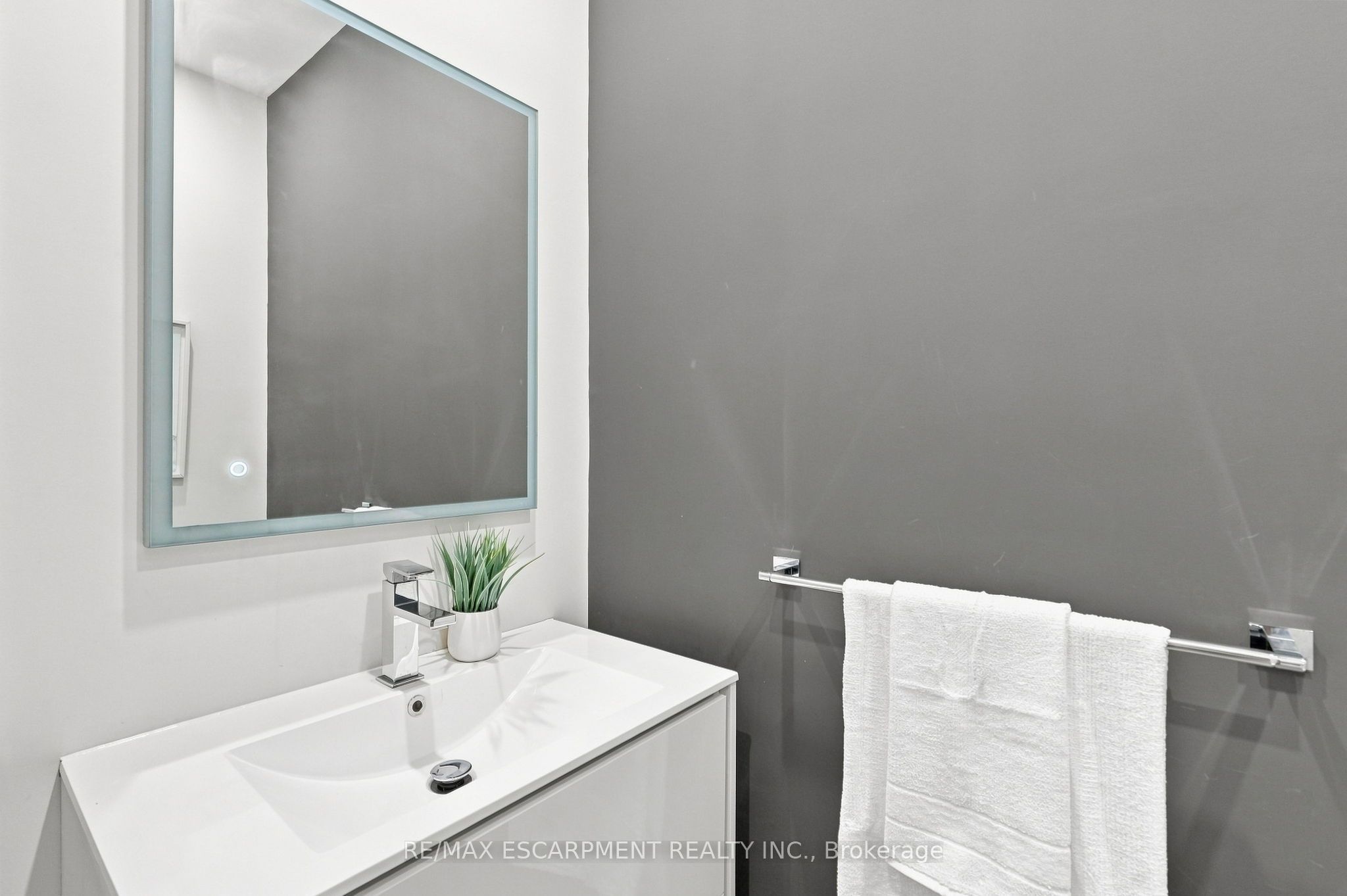 1181 Ogden Avenue Property Photo 19