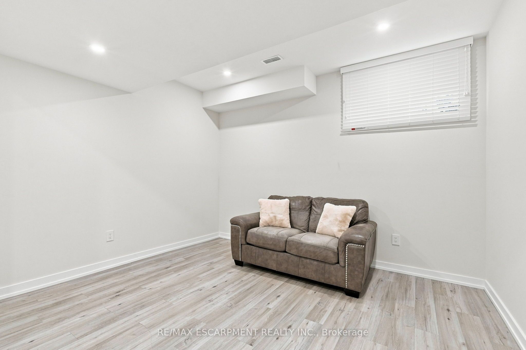 1181 Ogden Avenue Property Photo 40