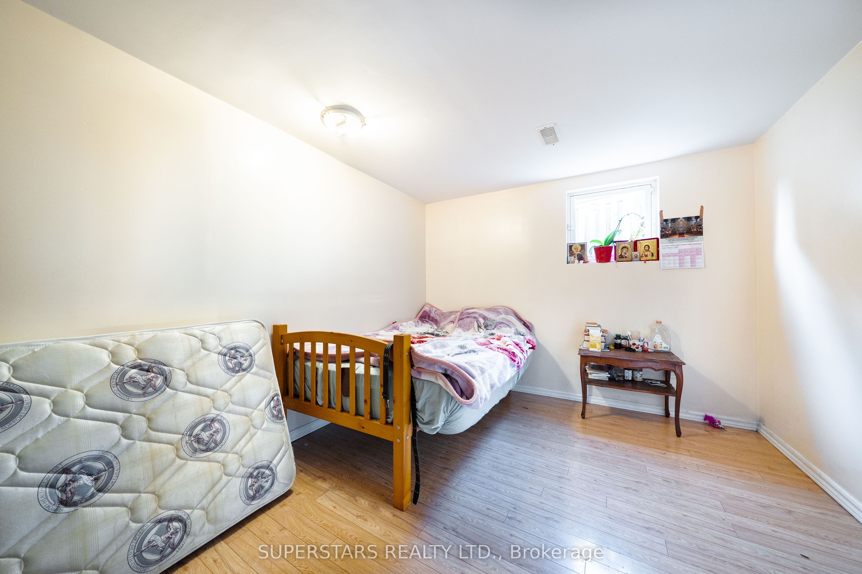 6 Meadowland Drive Property Photo 20
