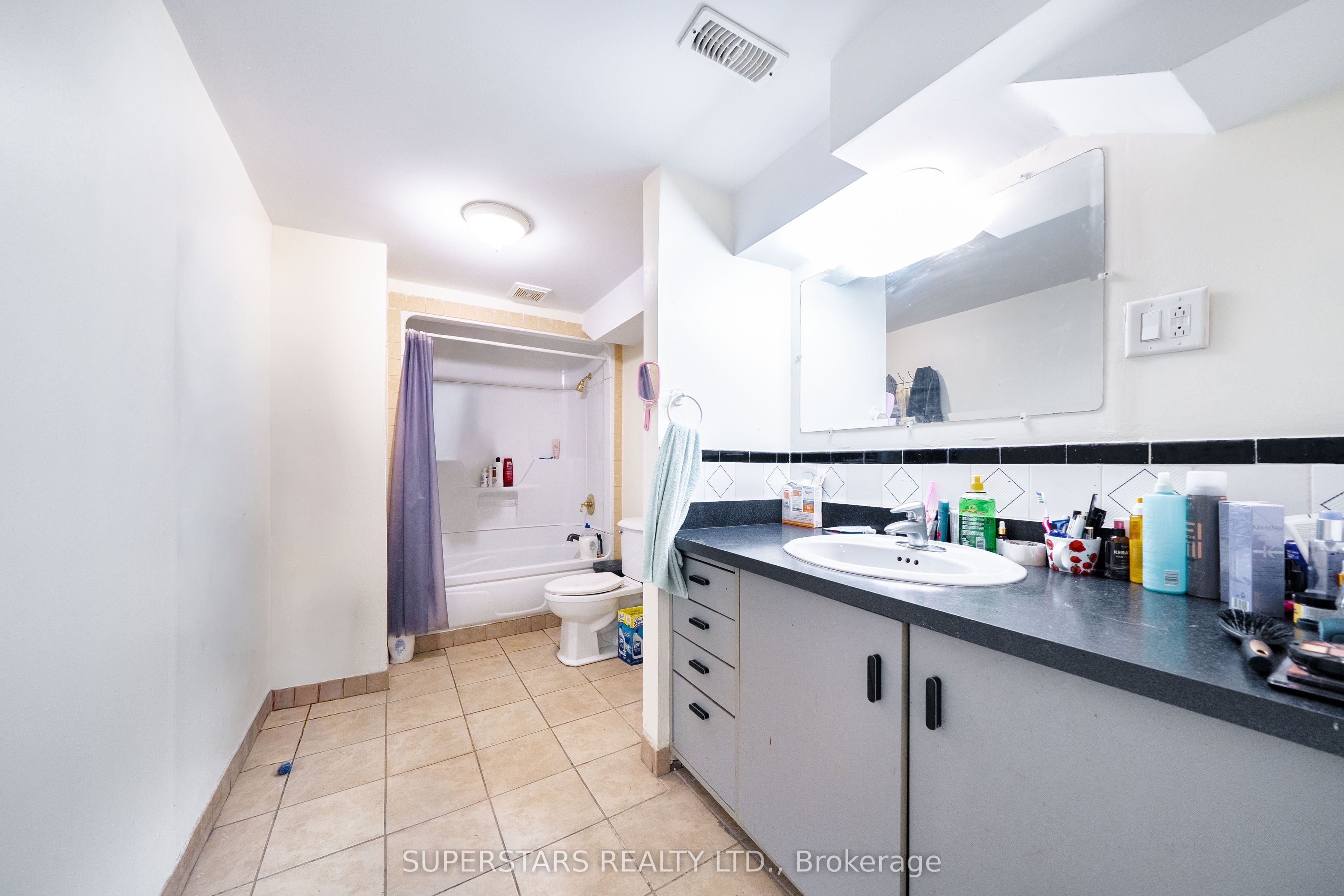 6 Meadowland Drive Property Photo 21