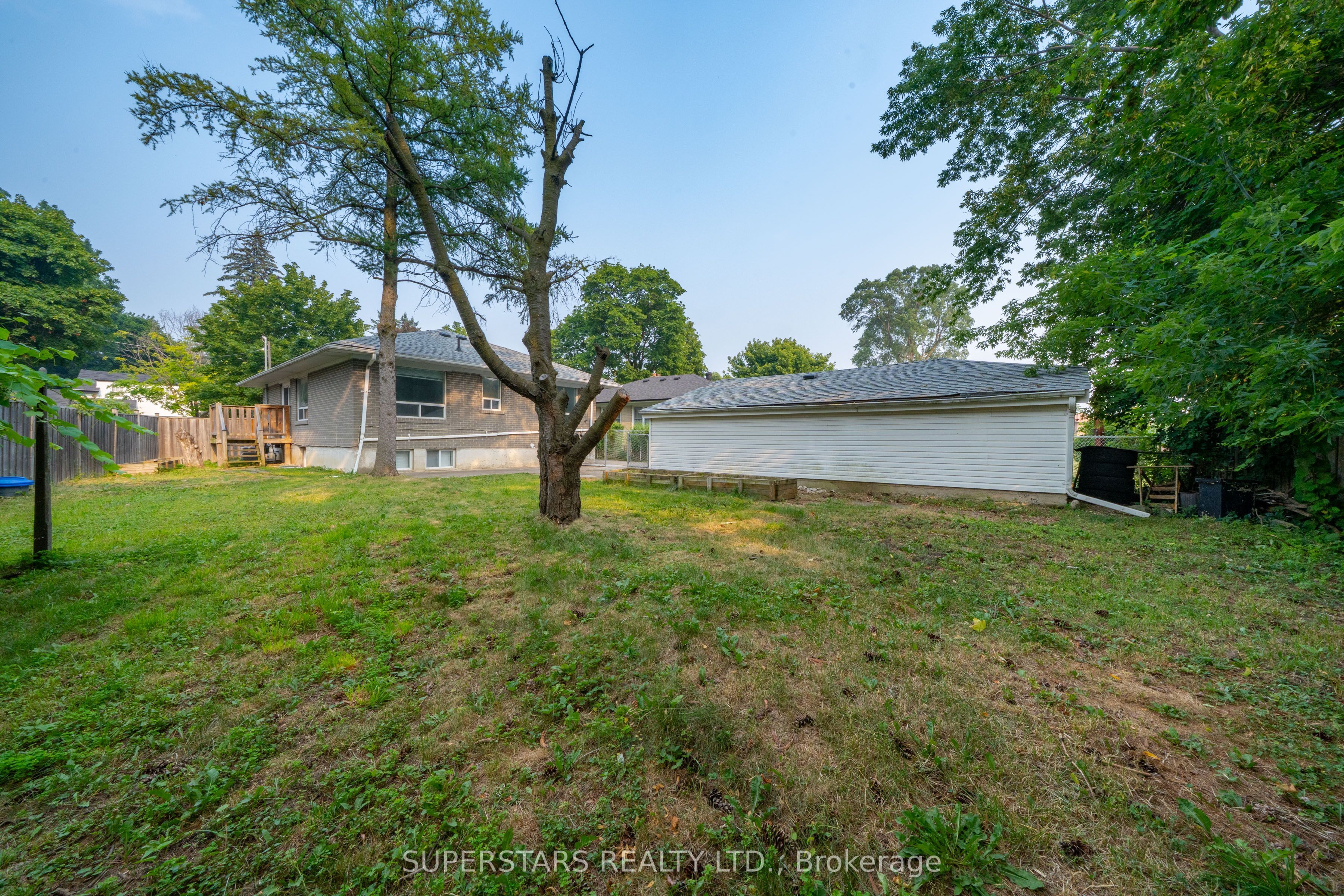 6 Meadowland Drive Property Photo 27