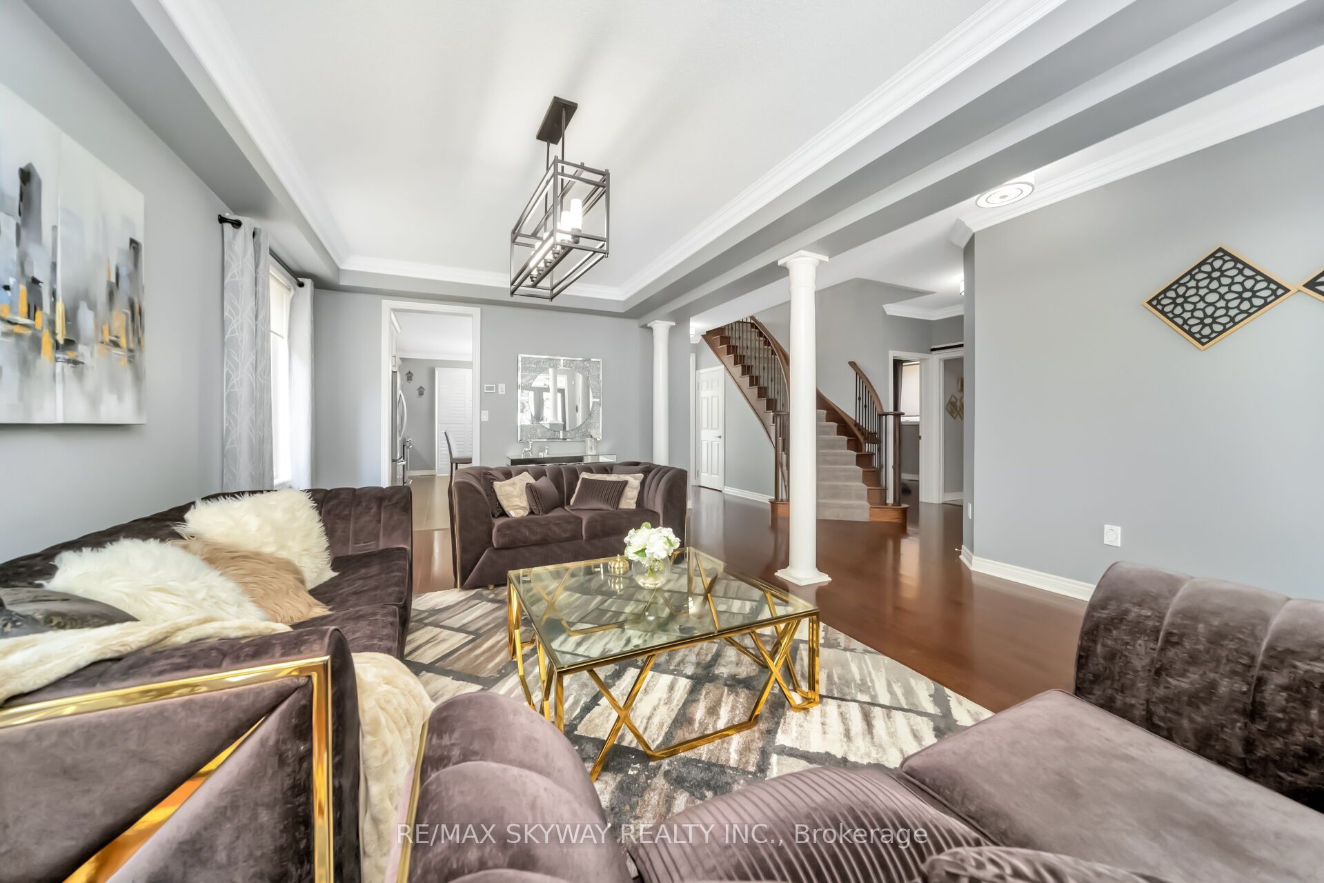 51 Learmont Avenue Property Photo 8