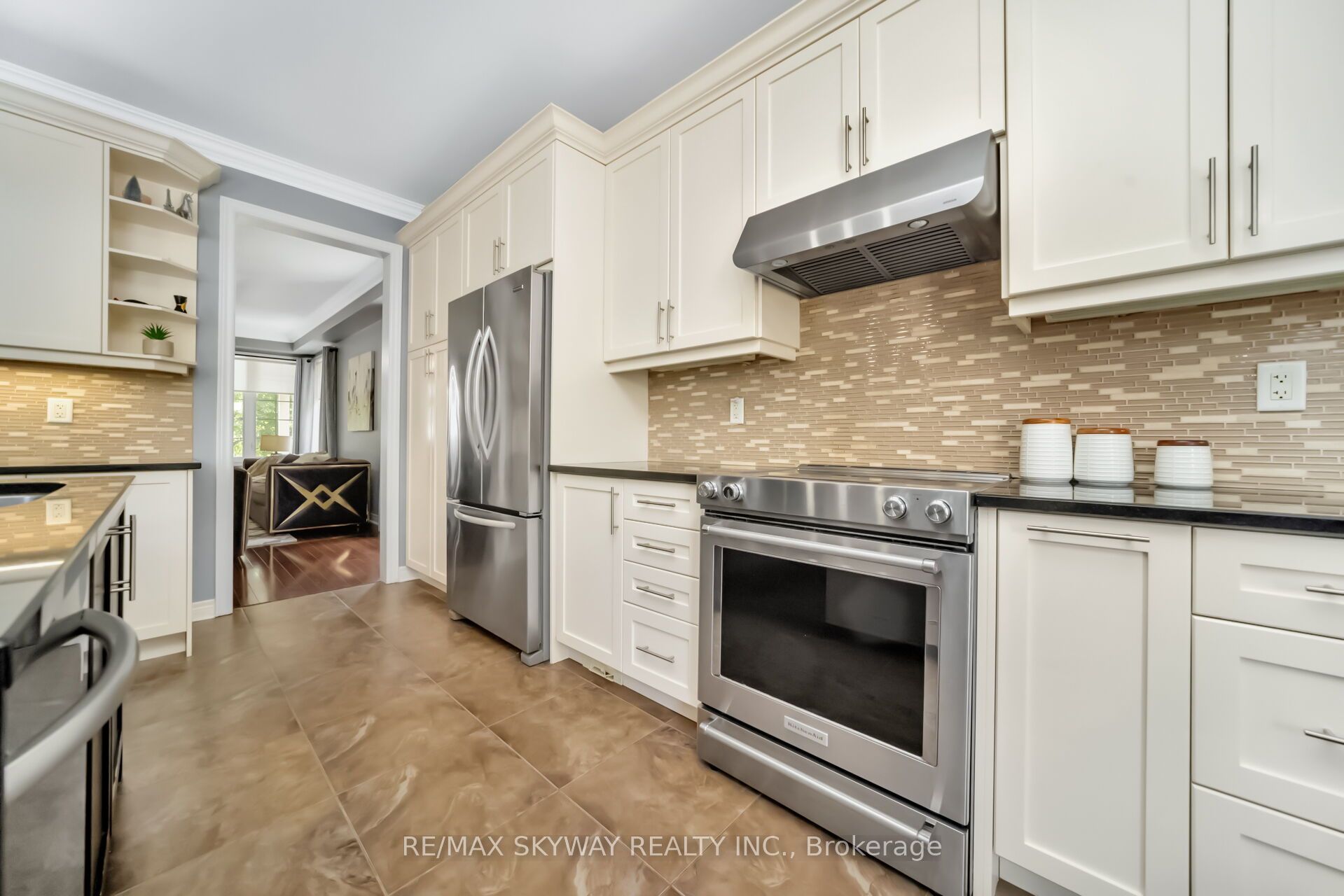 51 Learmont Avenue Property Photo 13