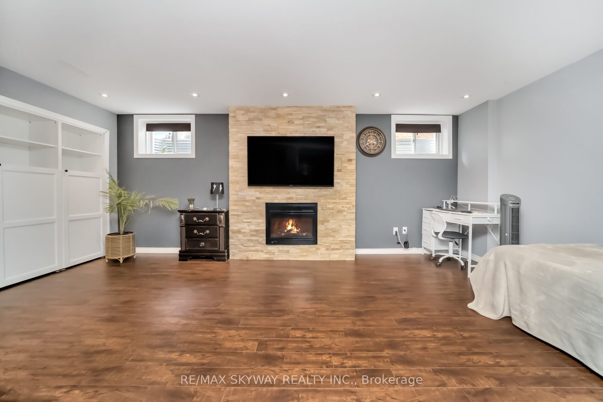 51 Learmont Avenue Property Photo 42