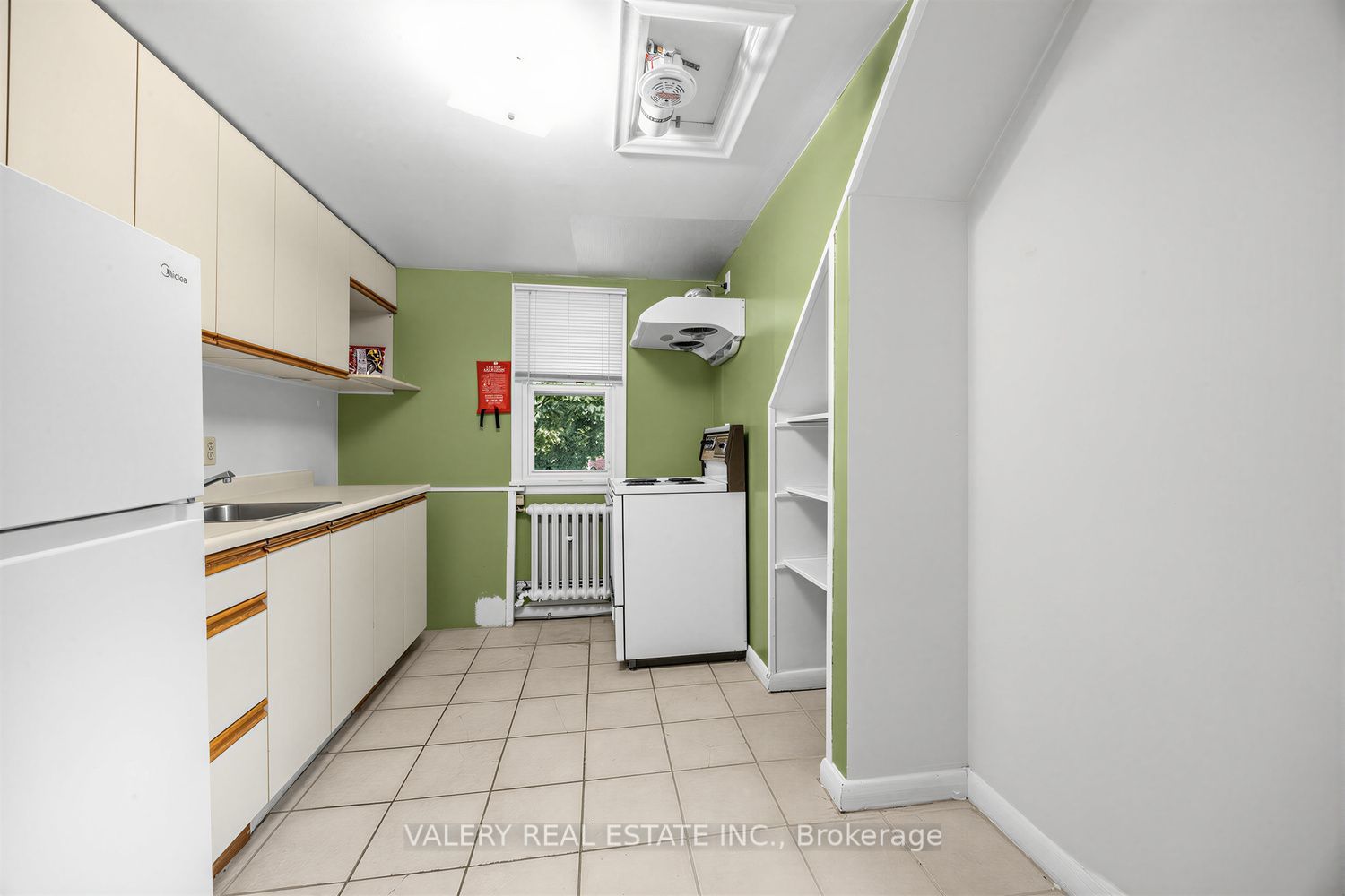 8 Thirty Third Street 4 Property Photo 2