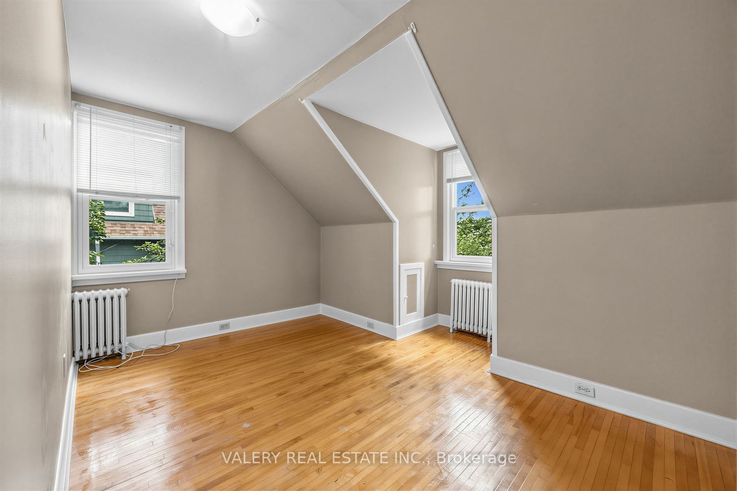 8 Thirty Third Street 4 Property Photo 4