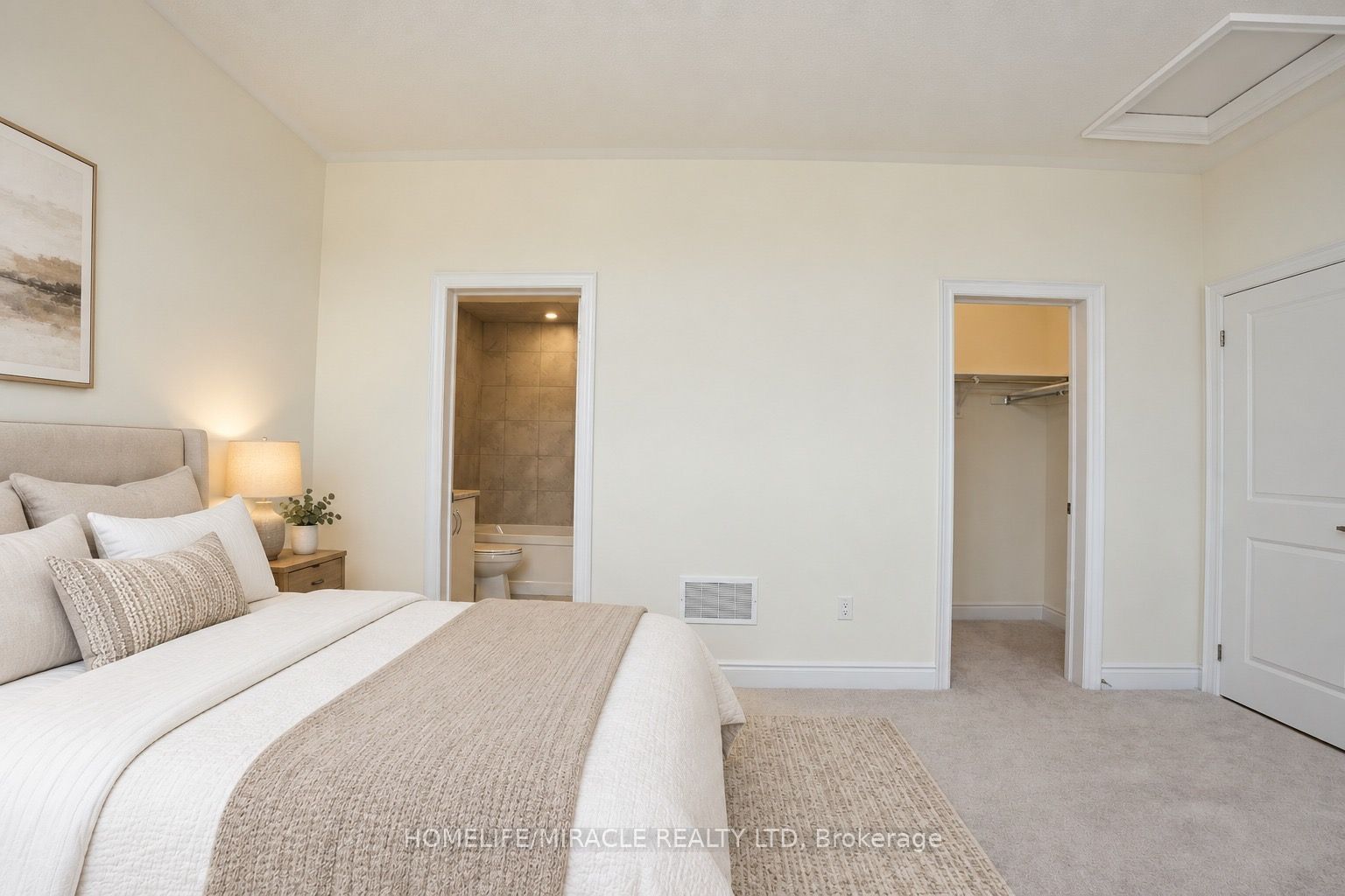 142 Antibes Drive Property Photo 13