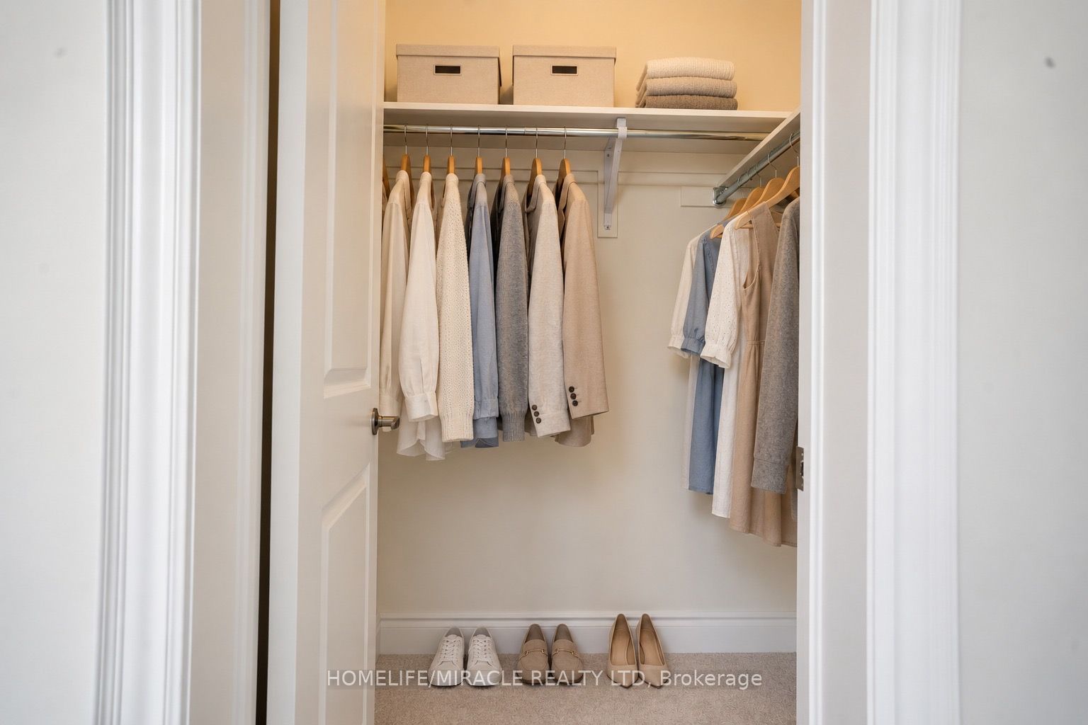 142 Antibes Drive Property Photo 16